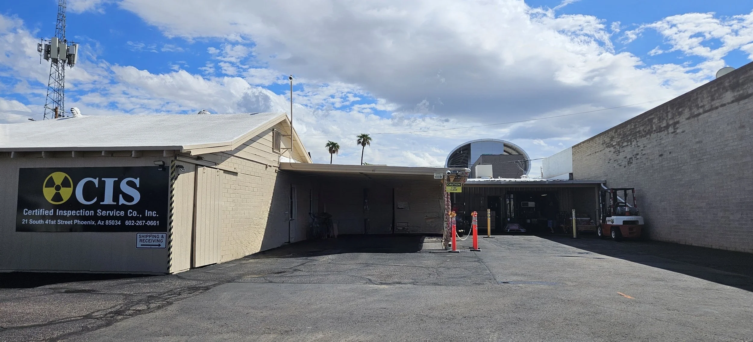 Certified Inspection Service building and parts drop-off area at 21 South 41st Street, Phoenix