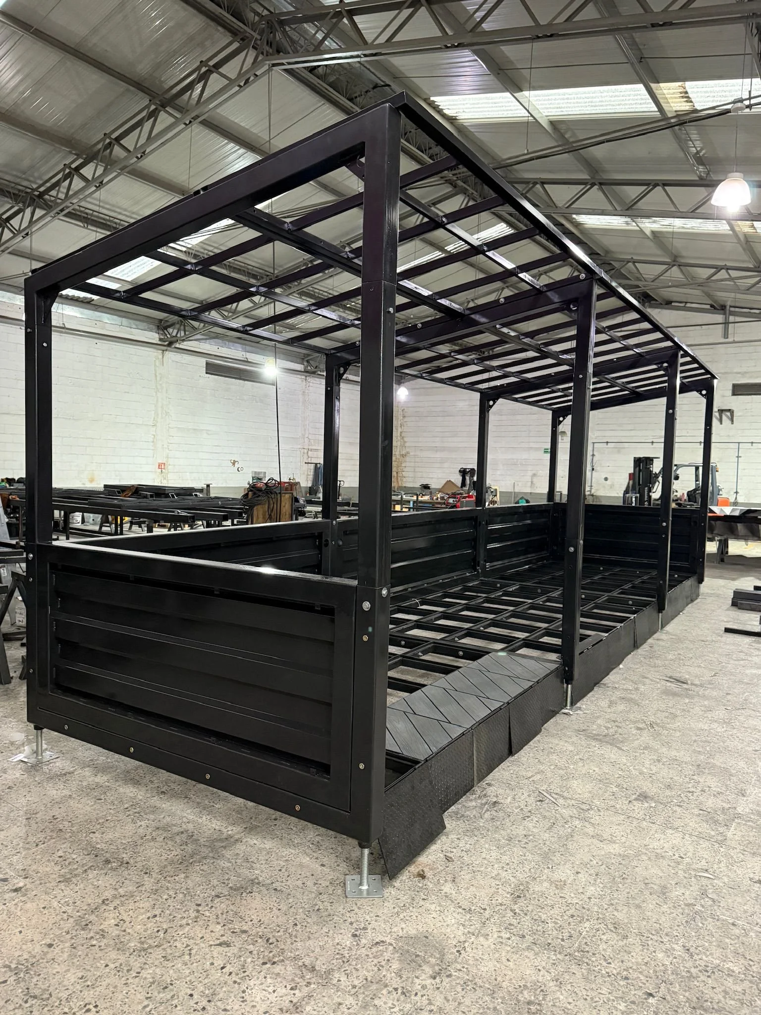 STREETSEATS_warehoue (4).jpg