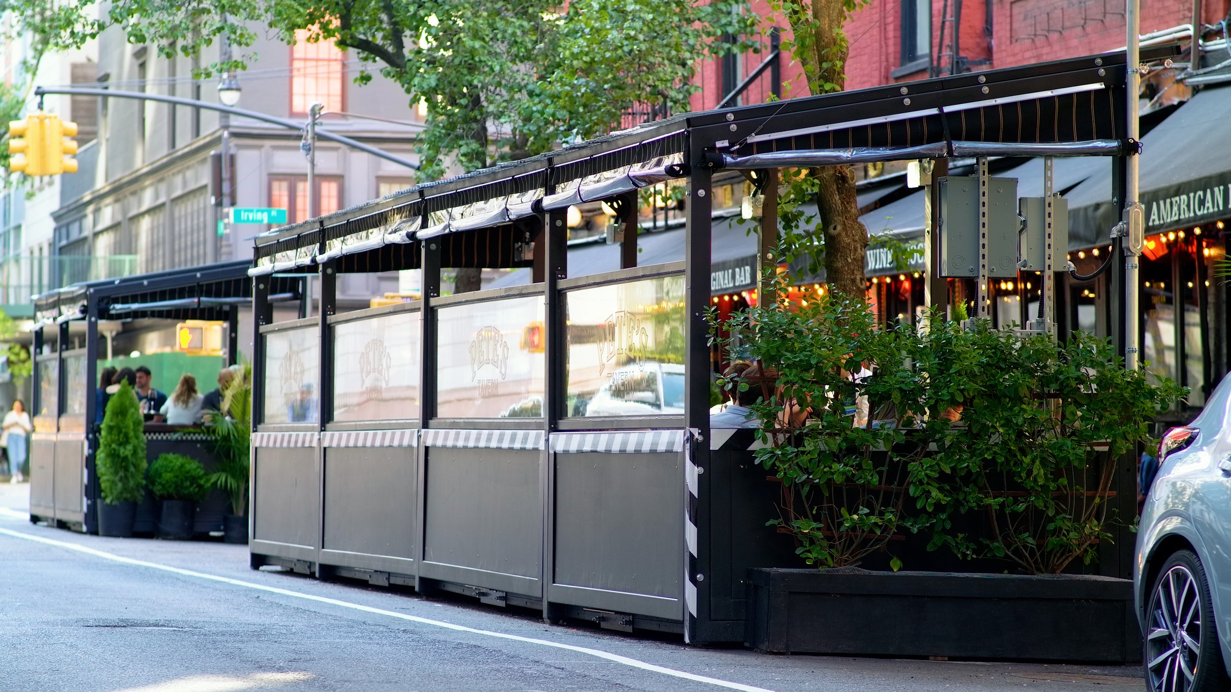 Petes Tavern - STREETSEATS - 005.jpg