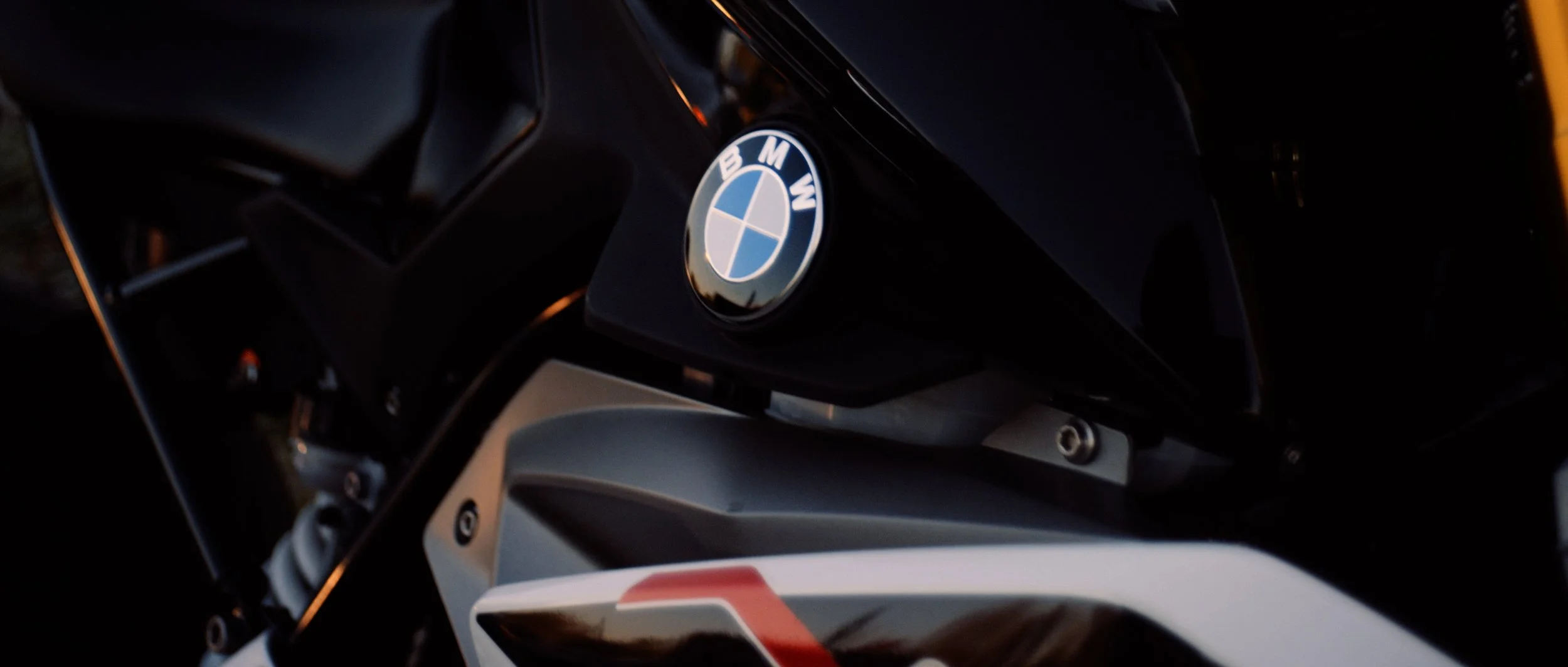 bmw2.jpg