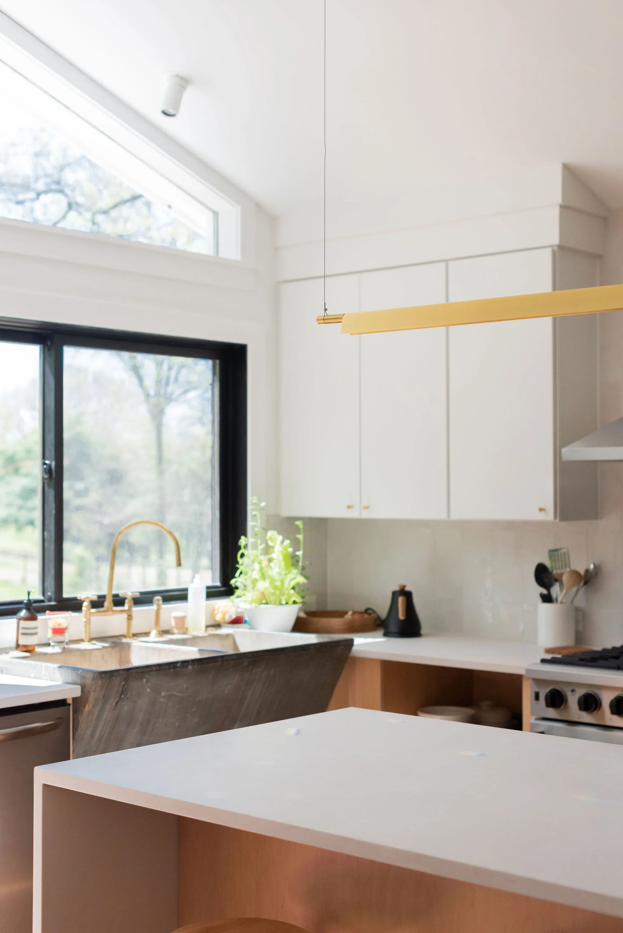 ABC_Ammonskitchen_livingroom_8.jpg