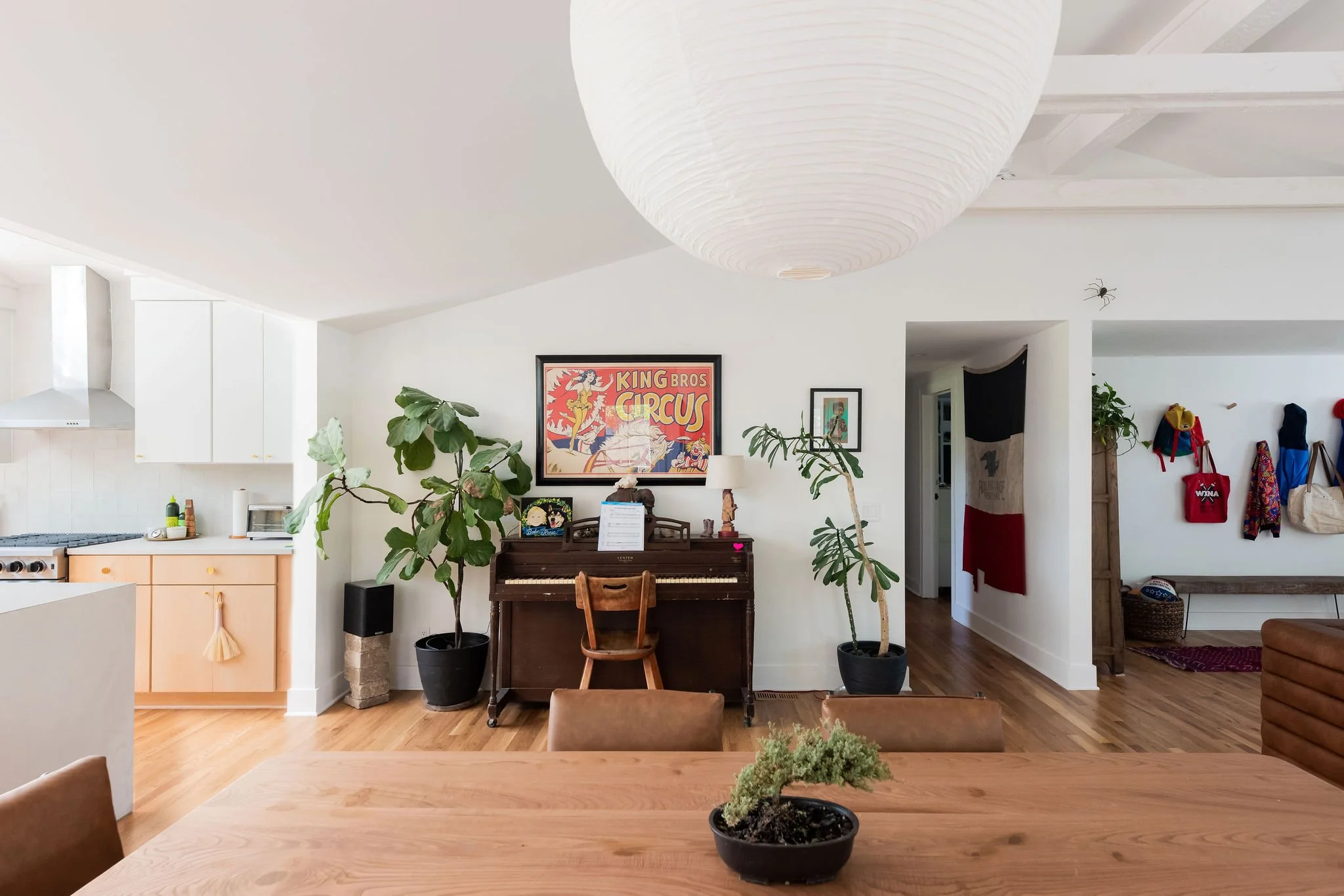 ABC_Ammonskitchen_livingroom_19.jpg