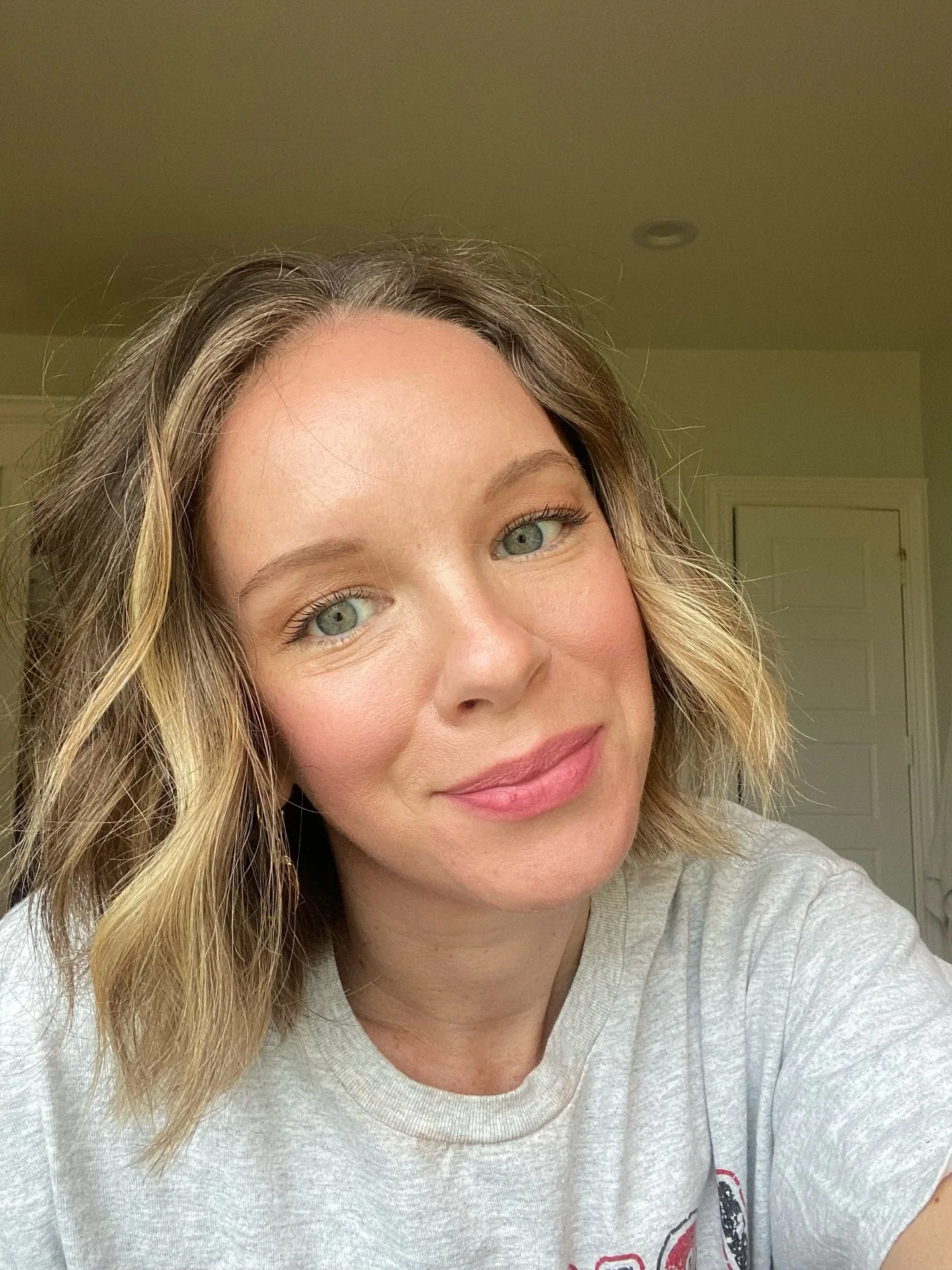 Where do you live? Today I posted a blog about the little things I do to make my community (of over 200,000) feel like a little village. 🔗 in stories. 💜 #smallbusiness #villagelife #mckinneytx
