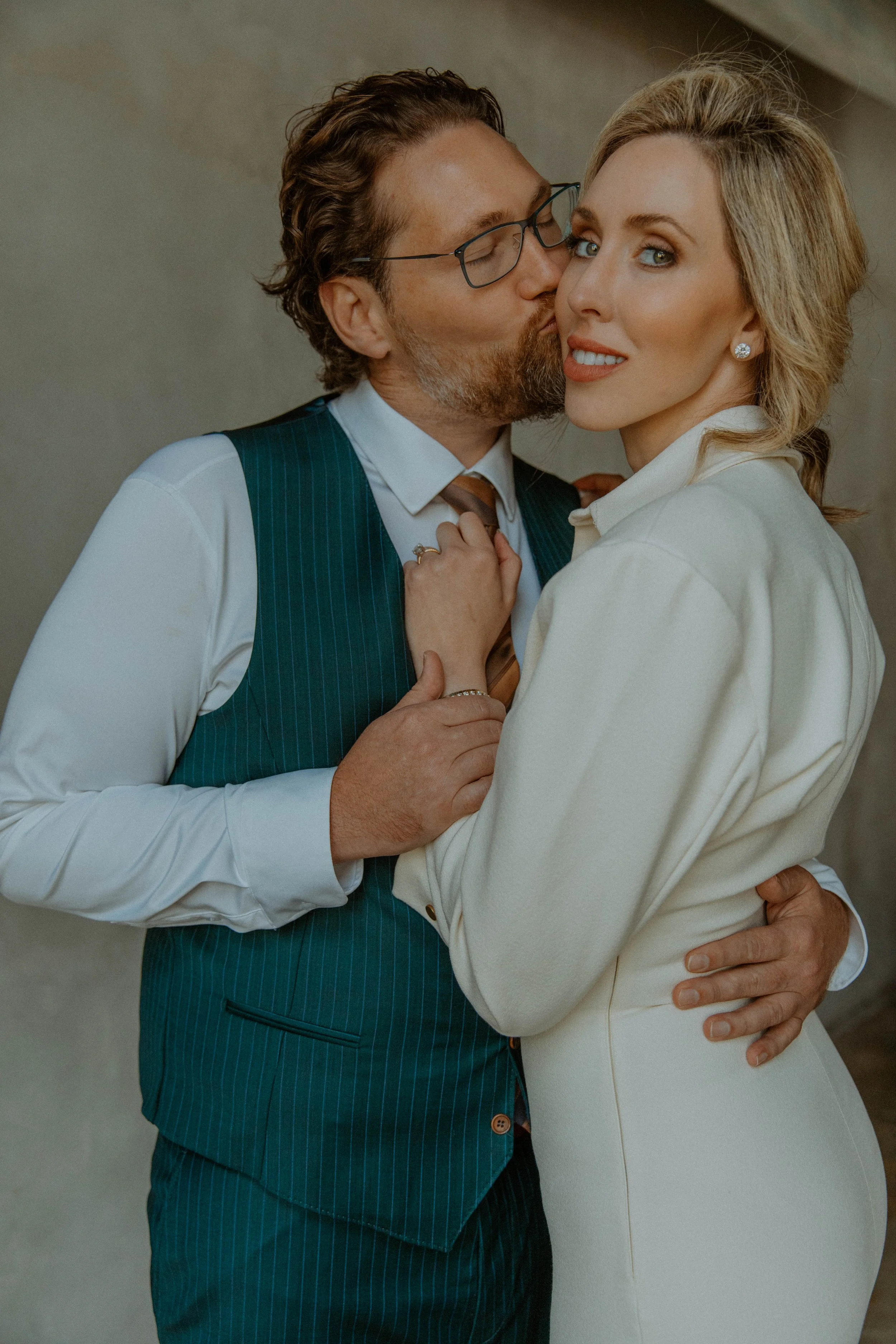 Romantic Couples Session in Orlando | Editorial, Intimate &amp; Timeless Portraits