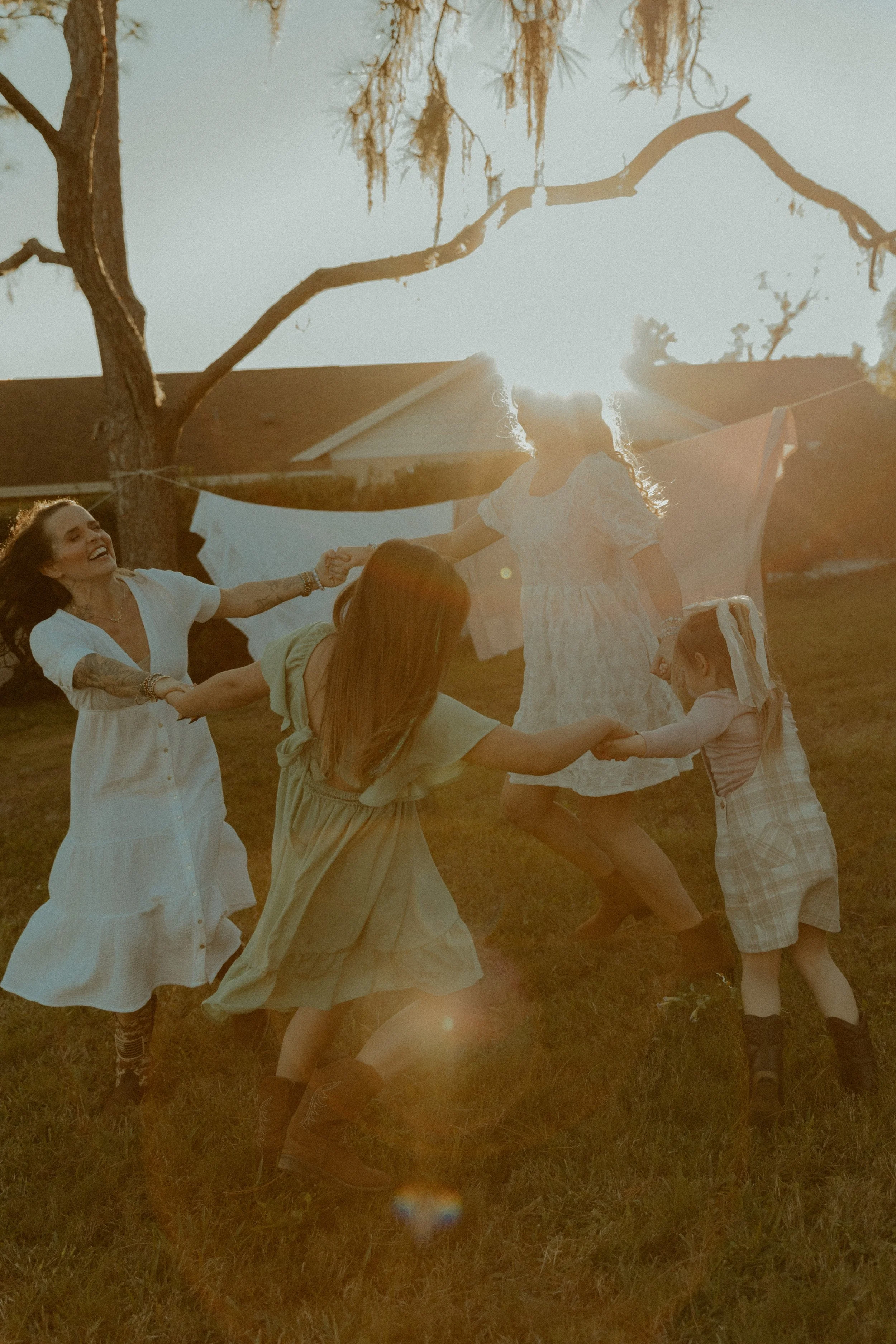 Nostalgic Family Photography Inspired by Slow Florida Evenings