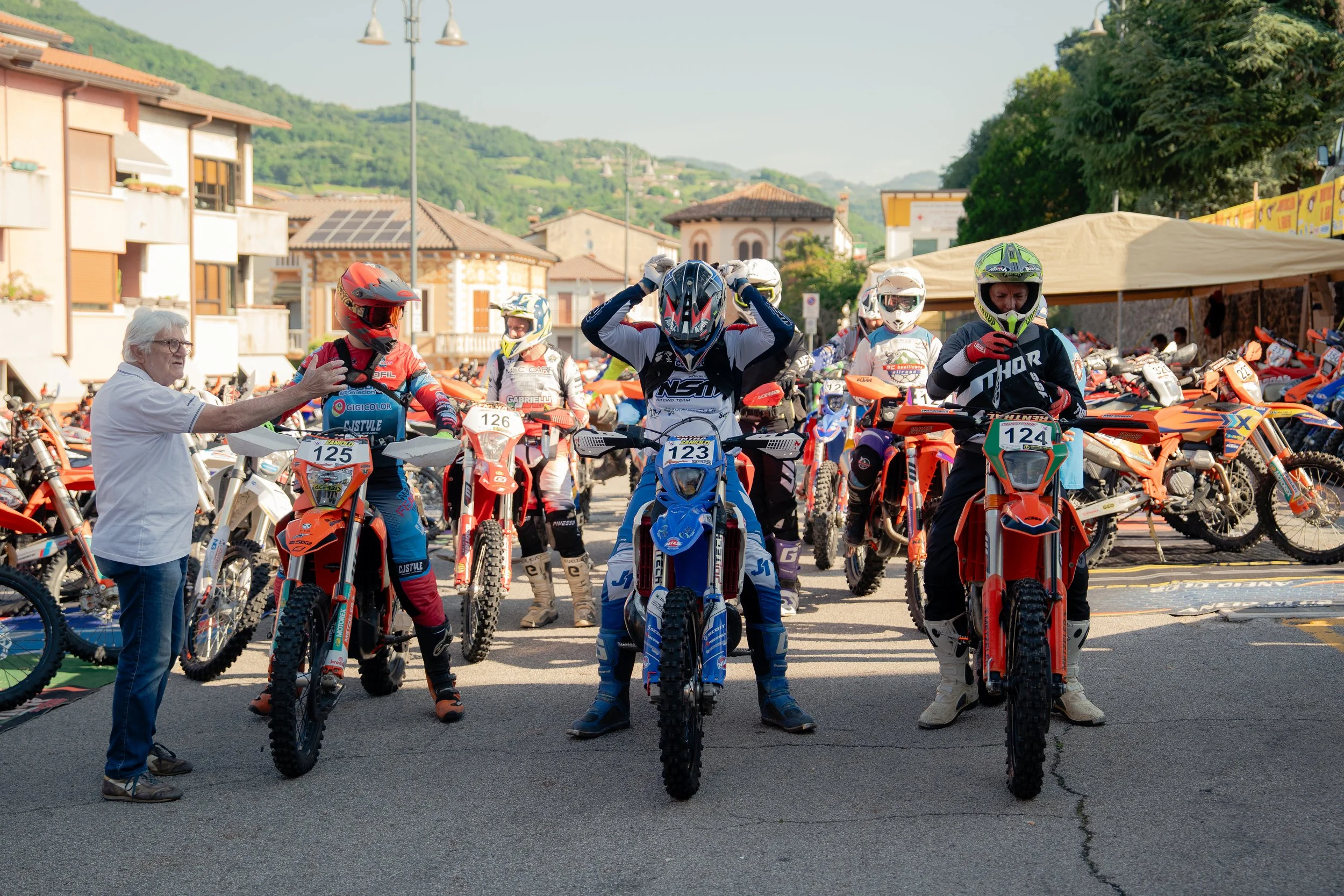 Moto_2-1.jpg