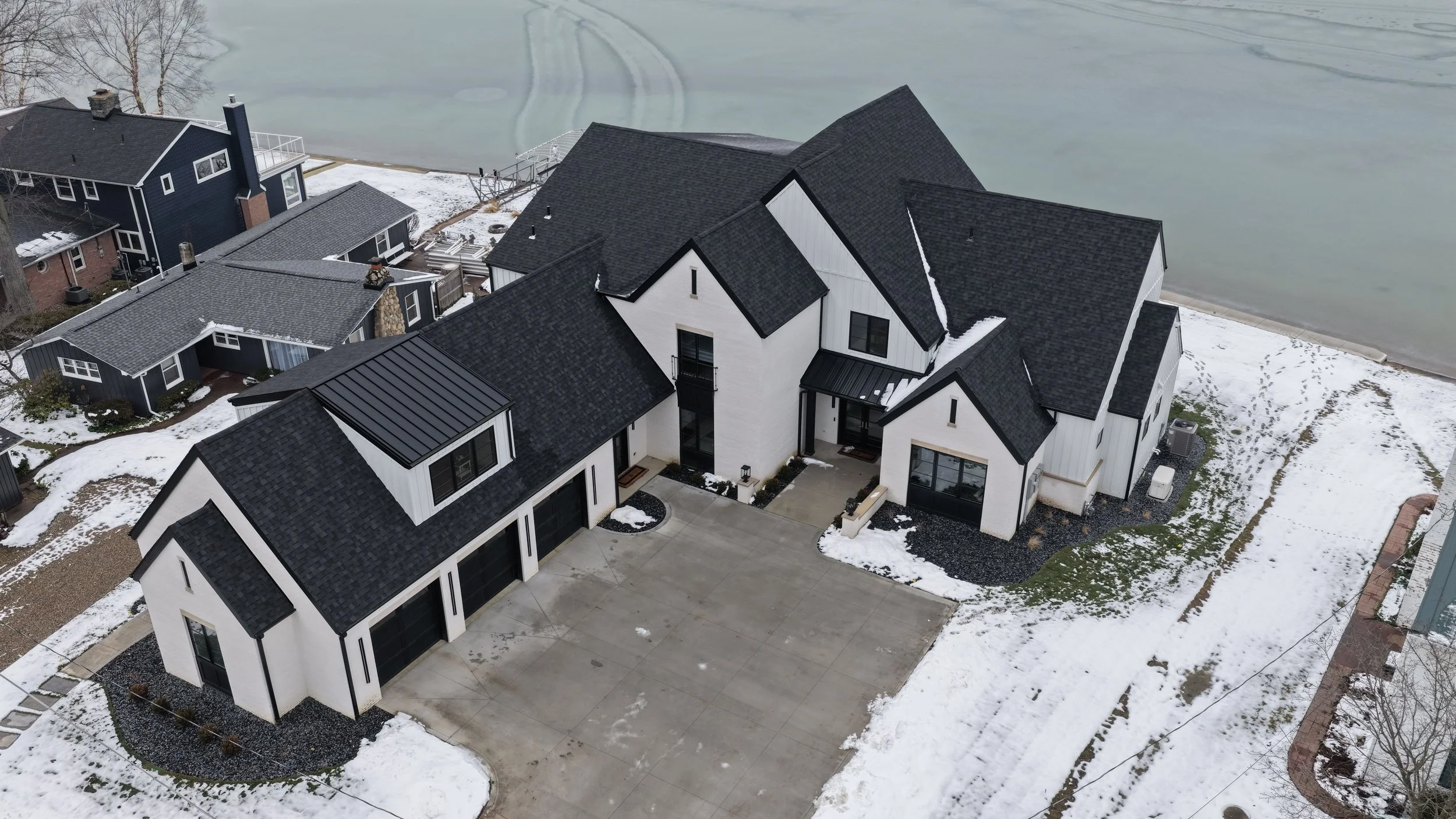 White Hardie Board and Batten, Main - 2025