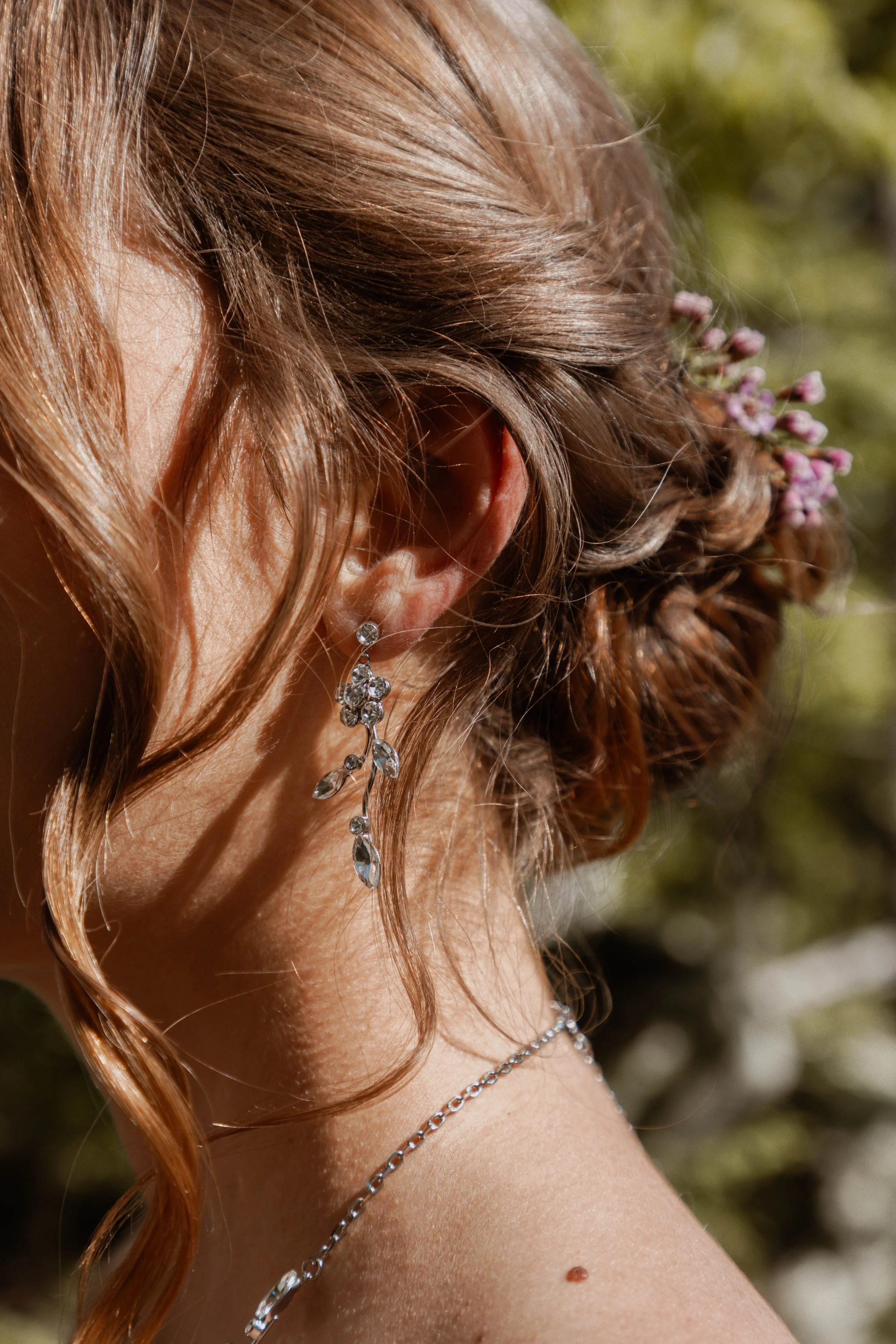 Wedding Bride Close Up Diamond Earing Photo.jpg