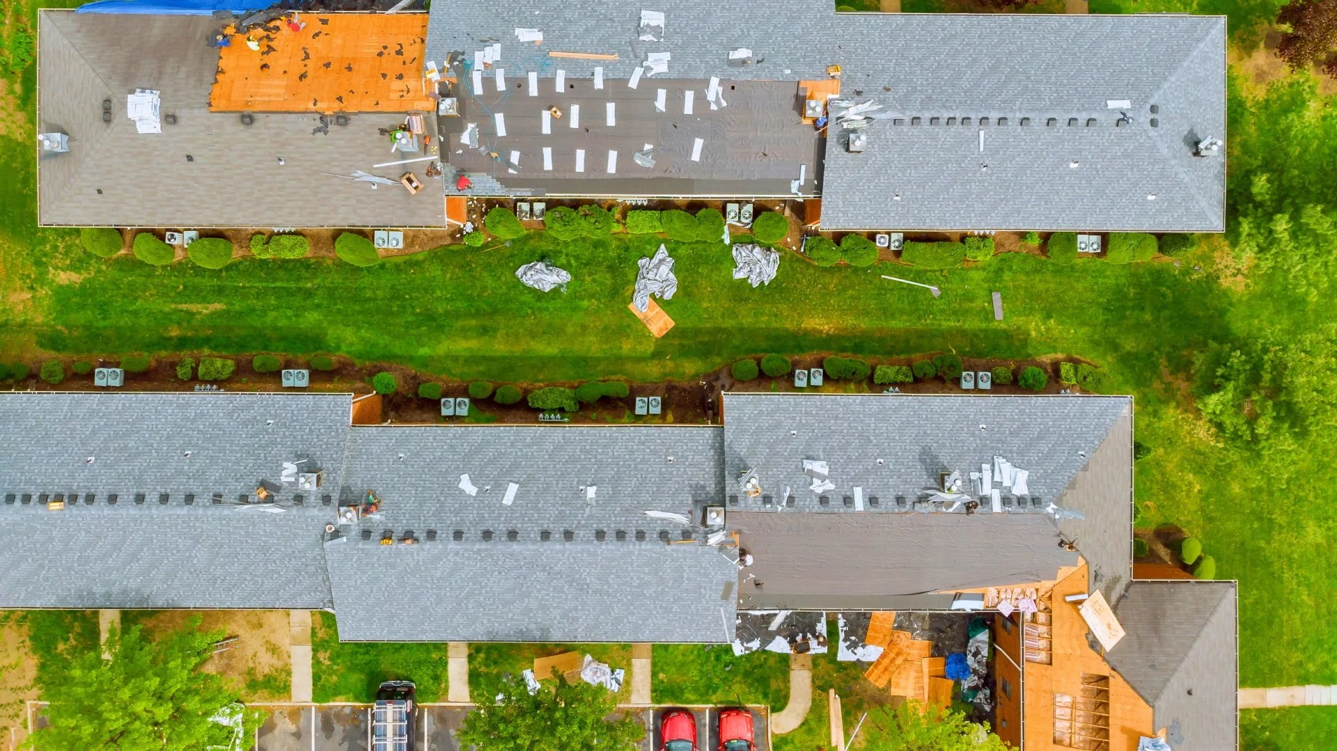 COMMERCIAL  ROOF   PRO SHOT.jpg