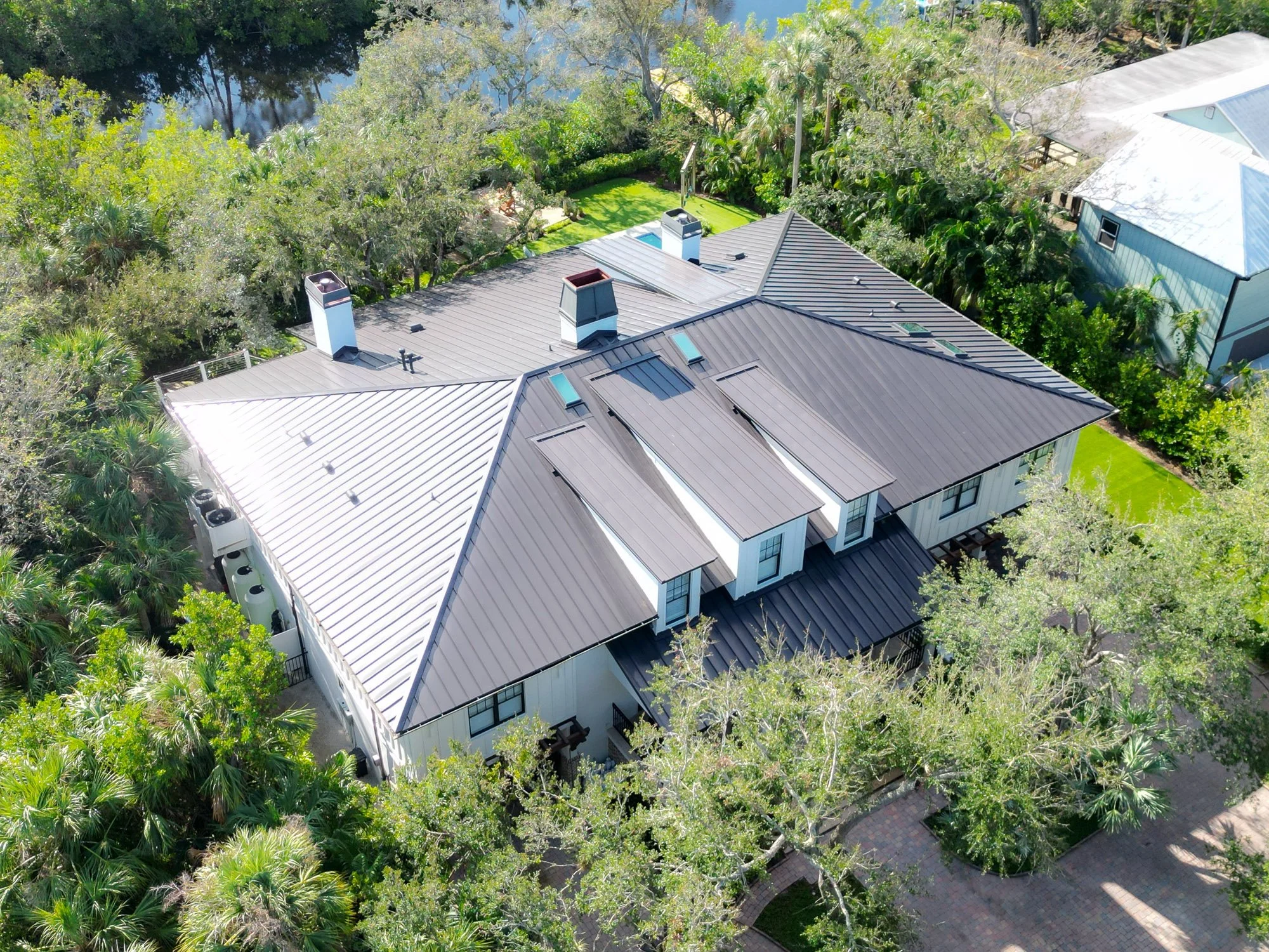 Roofing in Southwest Florida: A Homeowner's Guide to Durability and Protection