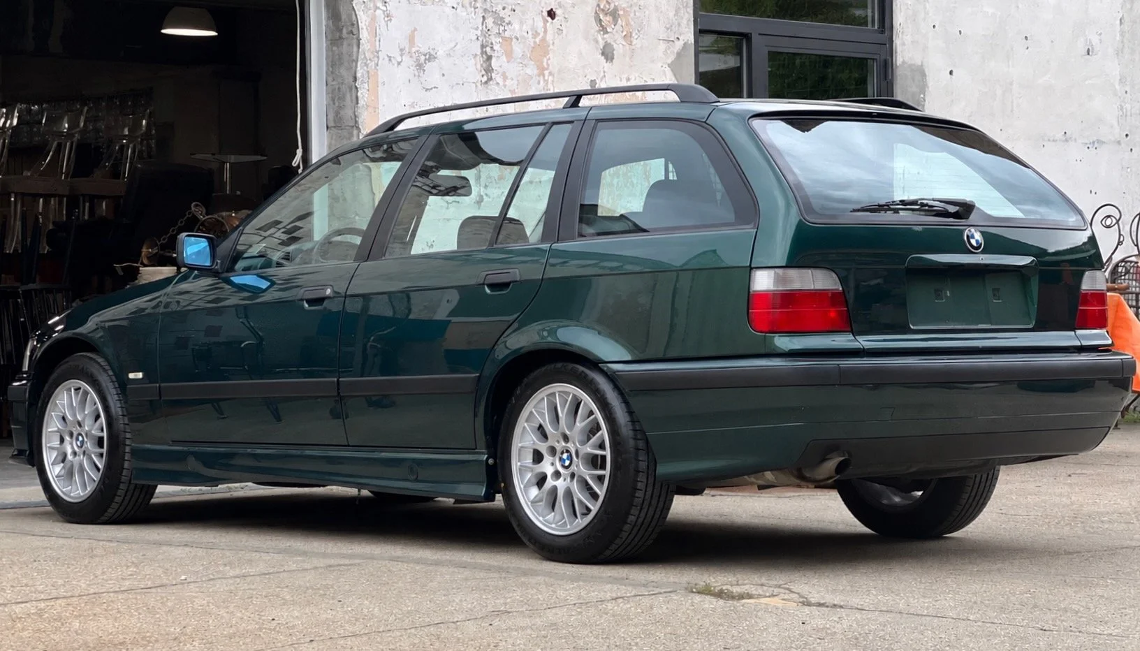 1999 BMW E36 316i Touring – Dasein Detail Lvl 1