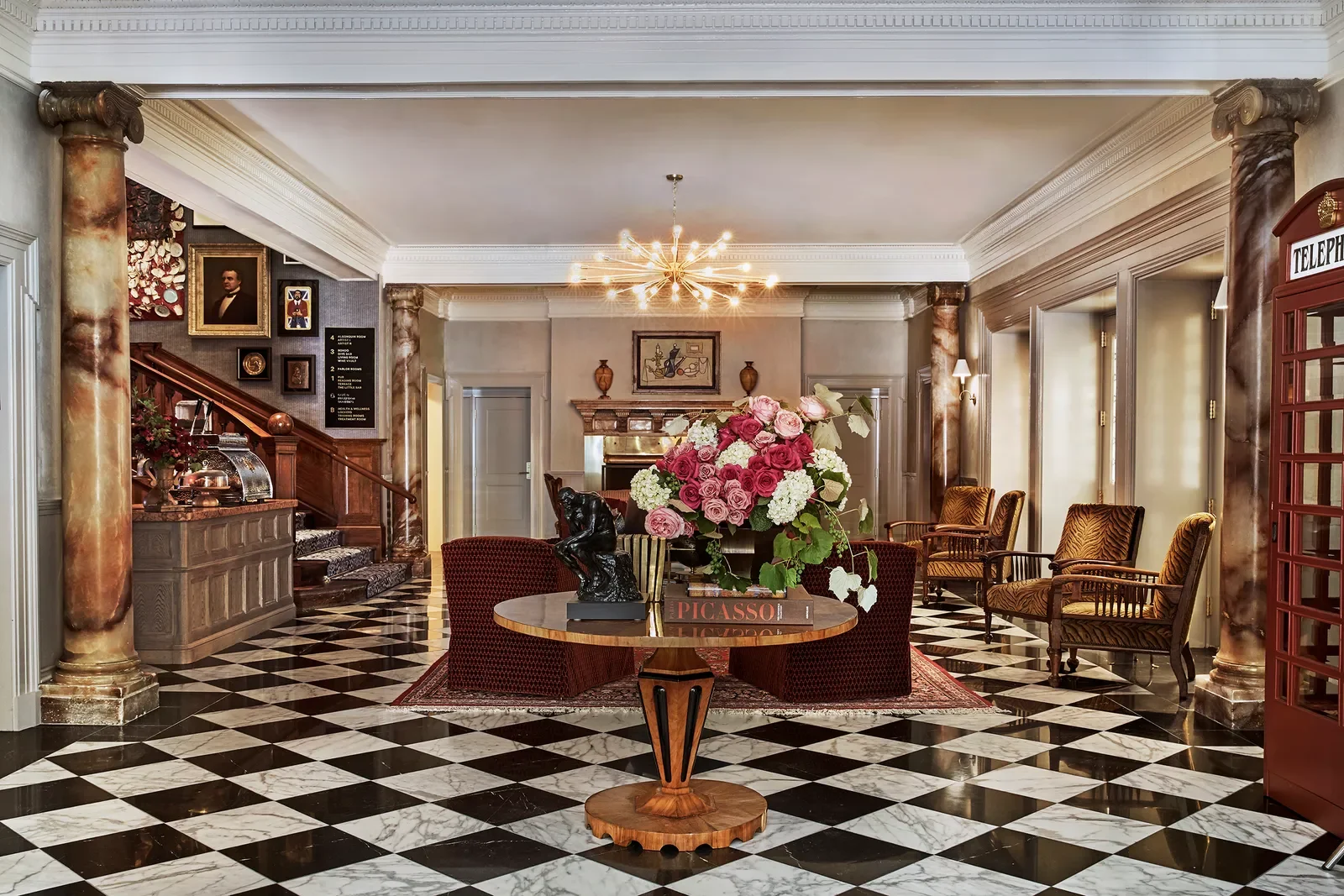 TheQuin_Lobby.webp