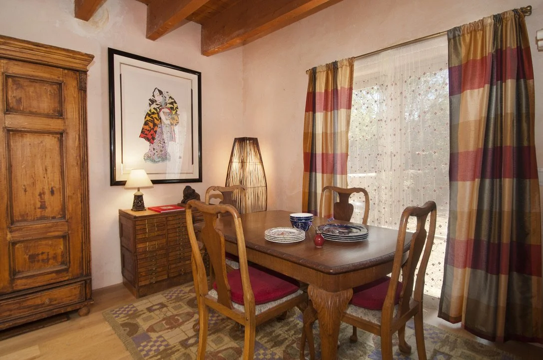 REFRESH DINING ROOM