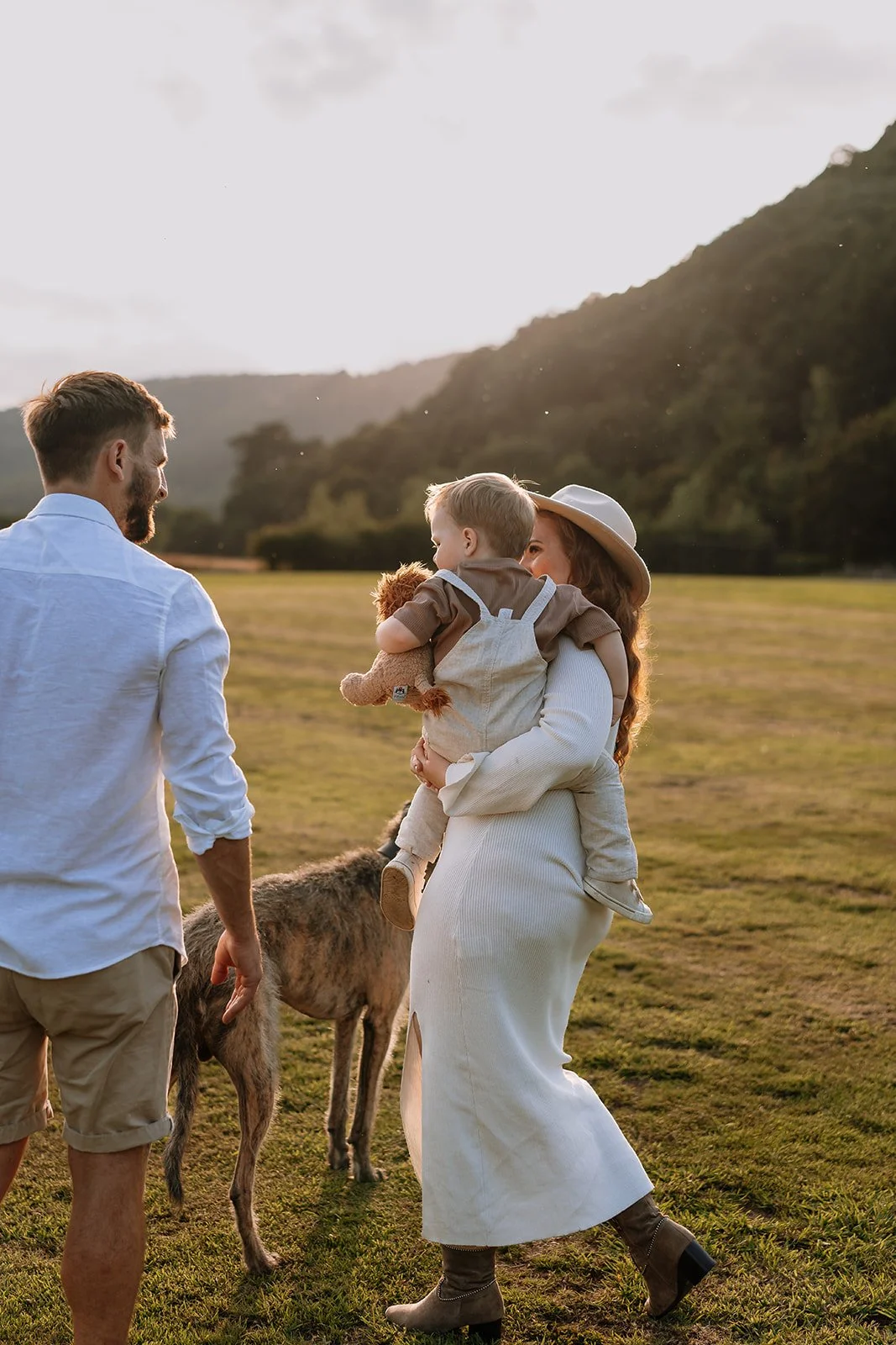 Nancy_Ross_Family_Photographer_Hana_Dallimore_Photo_Film-2.jpg