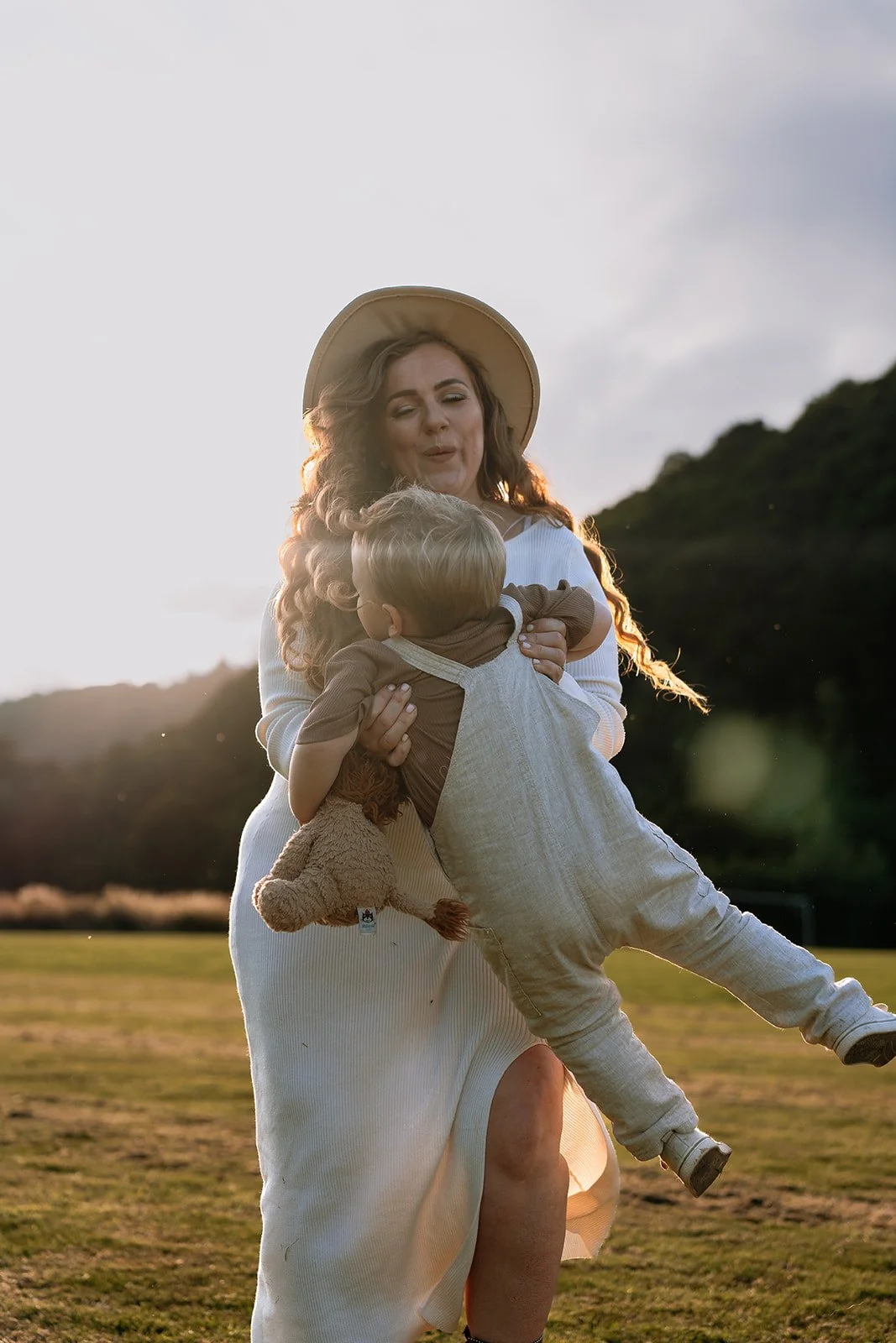 Nancy_Ross_Family_Photographer_Hana_Dallimore_Photo_Film-26.jpg