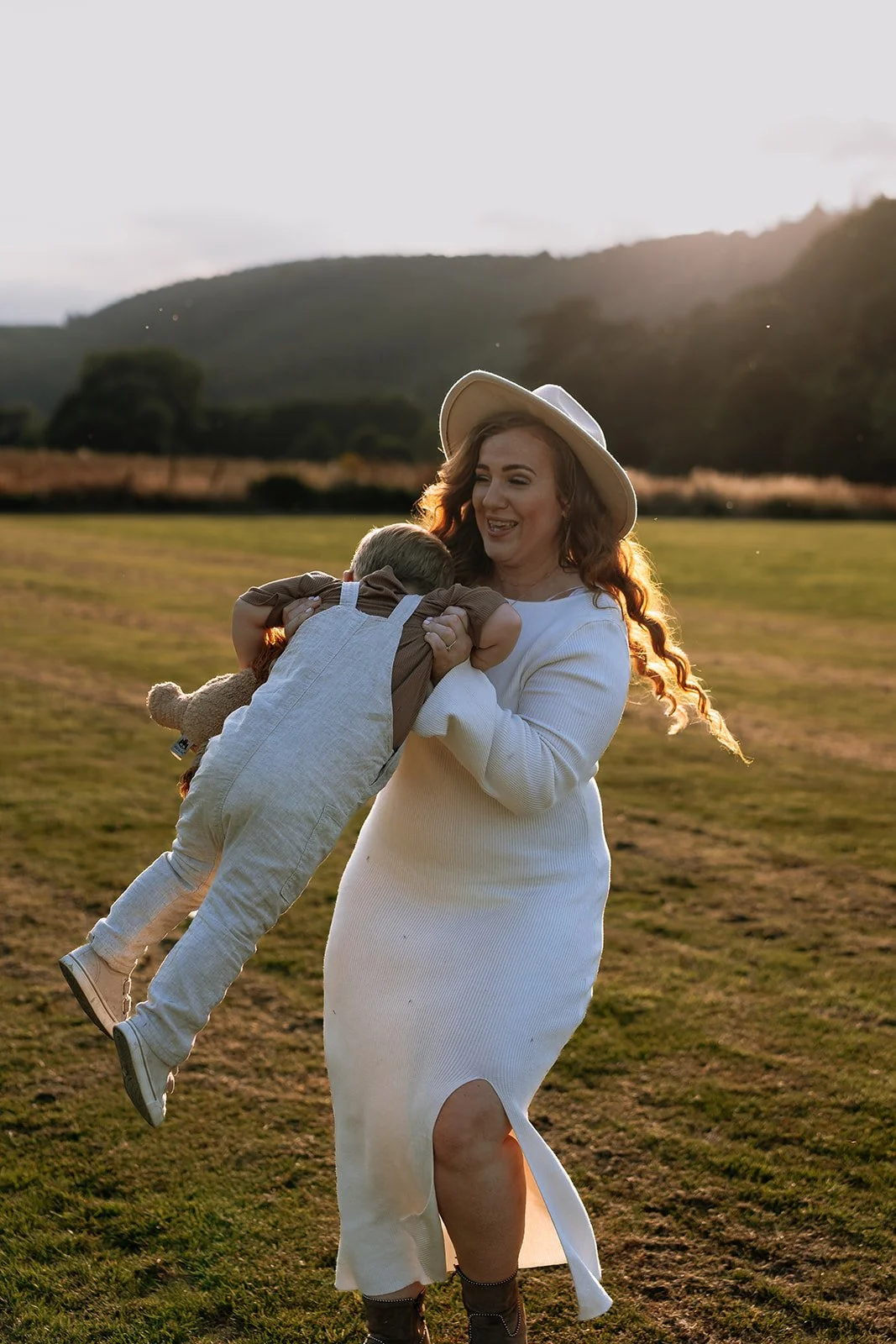 Nancy_Ross_Family_Photographer_Hana_Dallimore_Photo_Film-27.jpg