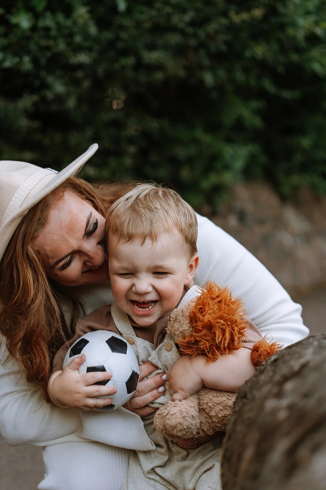 Nancy_Ross_Family_Photographer_Hana_Dallimore_Photo_Film-53.jpg