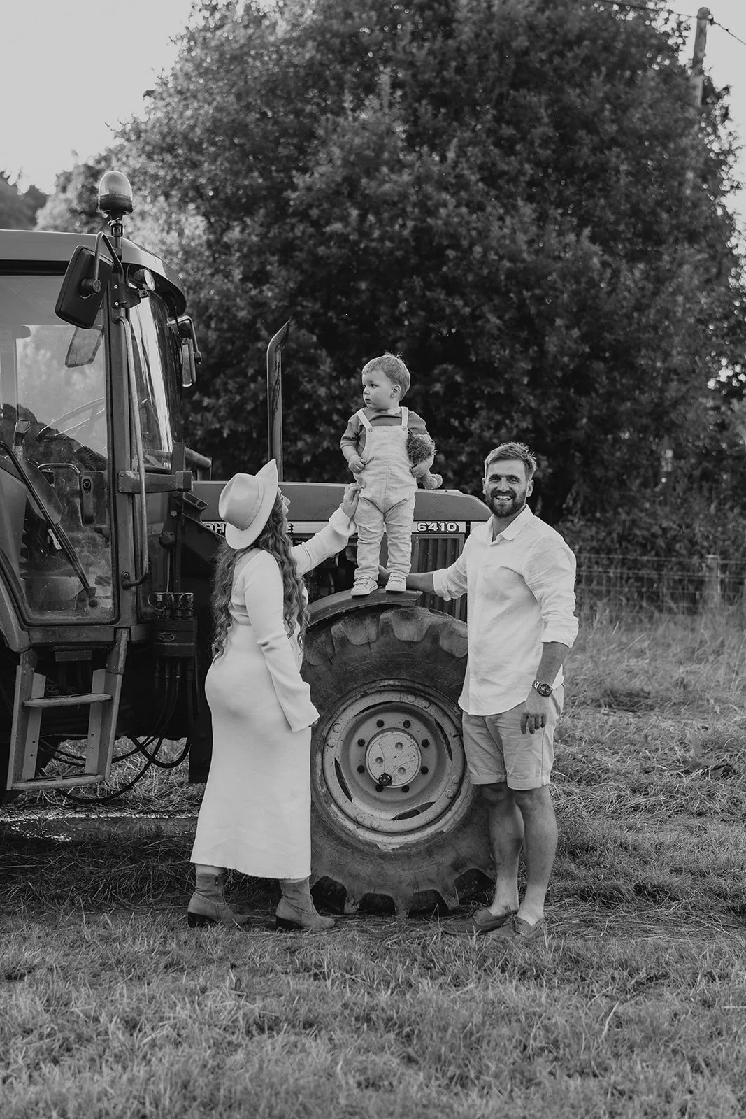 Nancy_Ross_Family_Photographer_Hana_Dallimore_Photo_Film-69.jpg