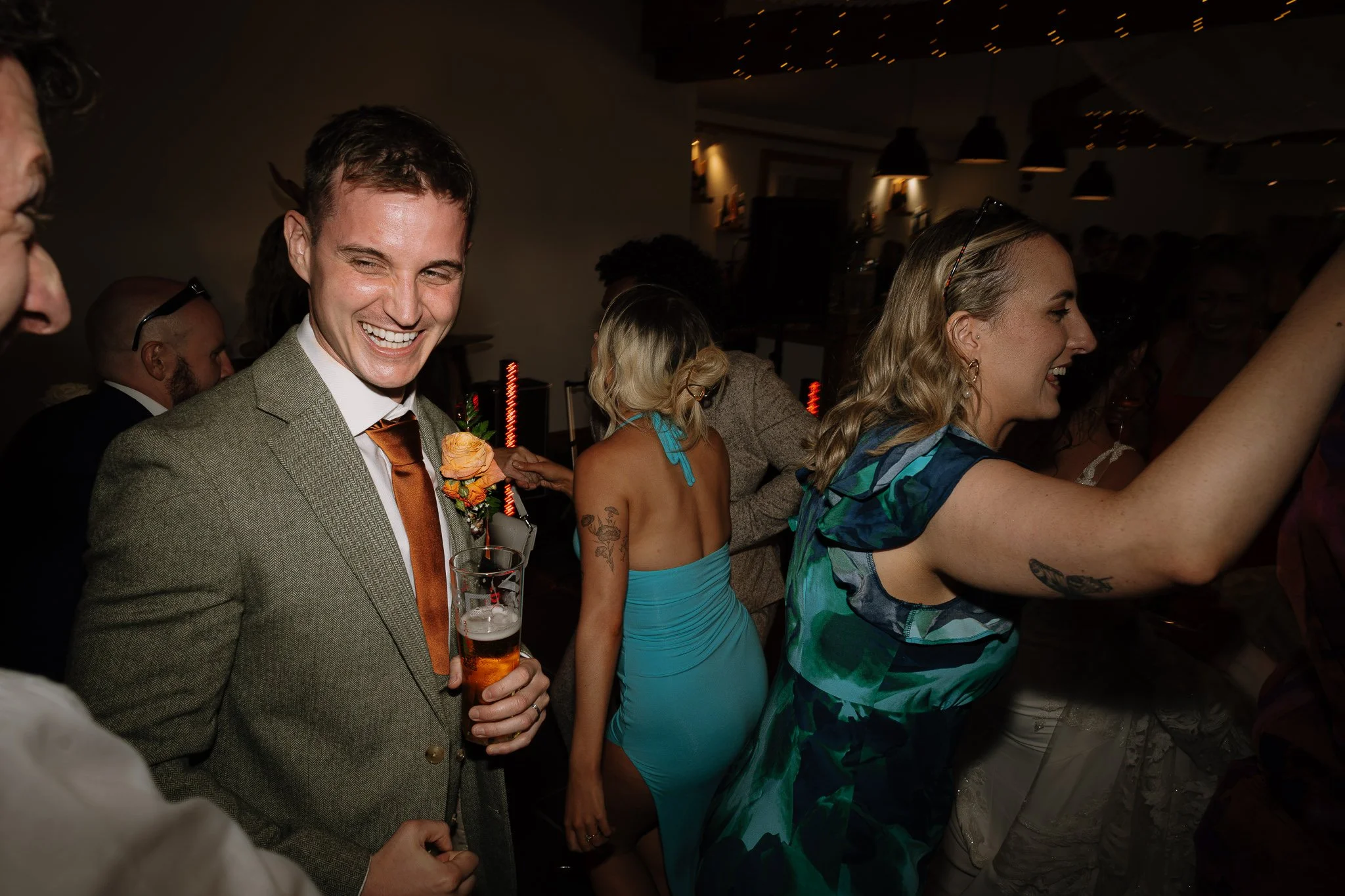 quantock-lakes-wedding-somerset-72.jpg