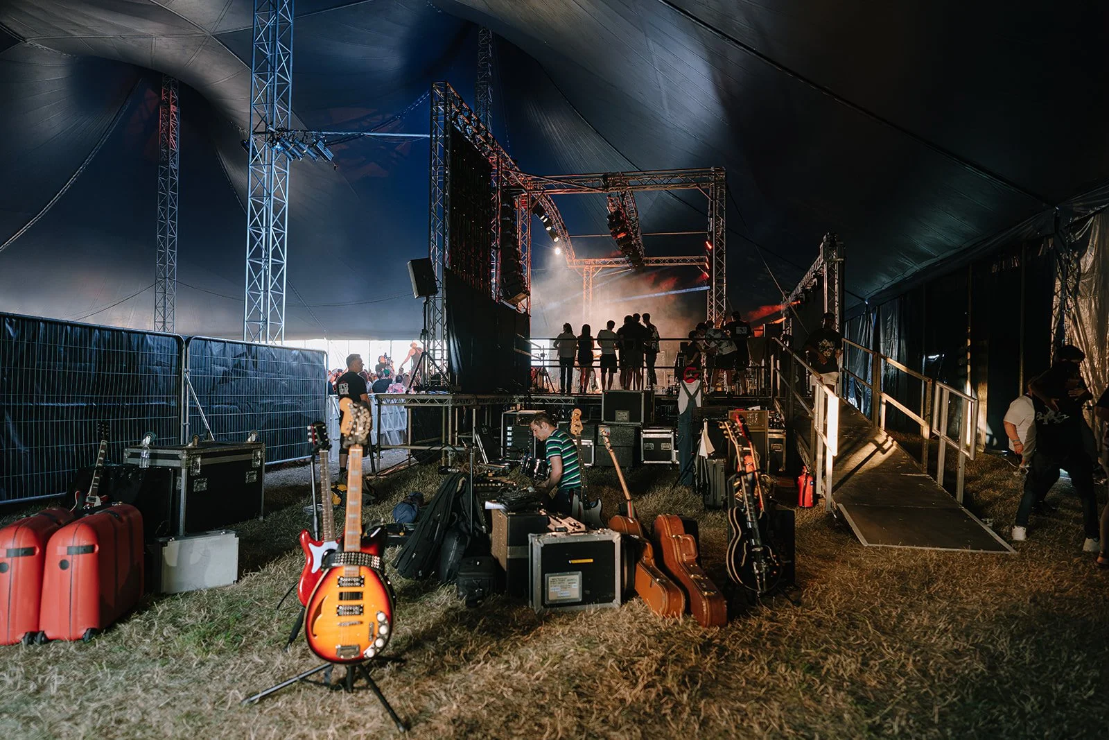 Somerrock_Live_Event_Music_Photographer_Hana_Dallimore_Photo_Film-214.jpg