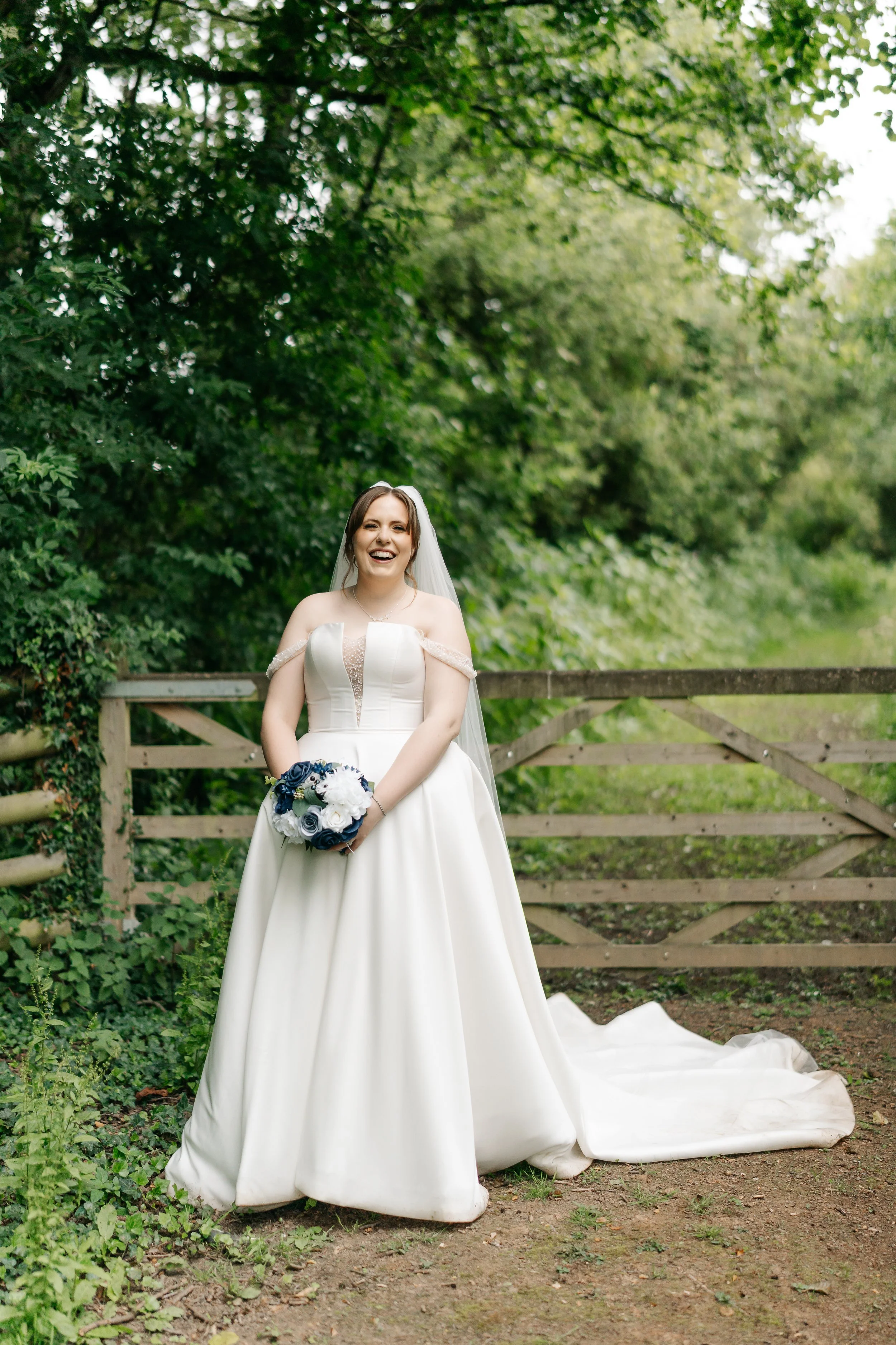 Katie_Dave_Somerset_Wedding_Hana_Dallimore_Photo_Film-27.jpeg