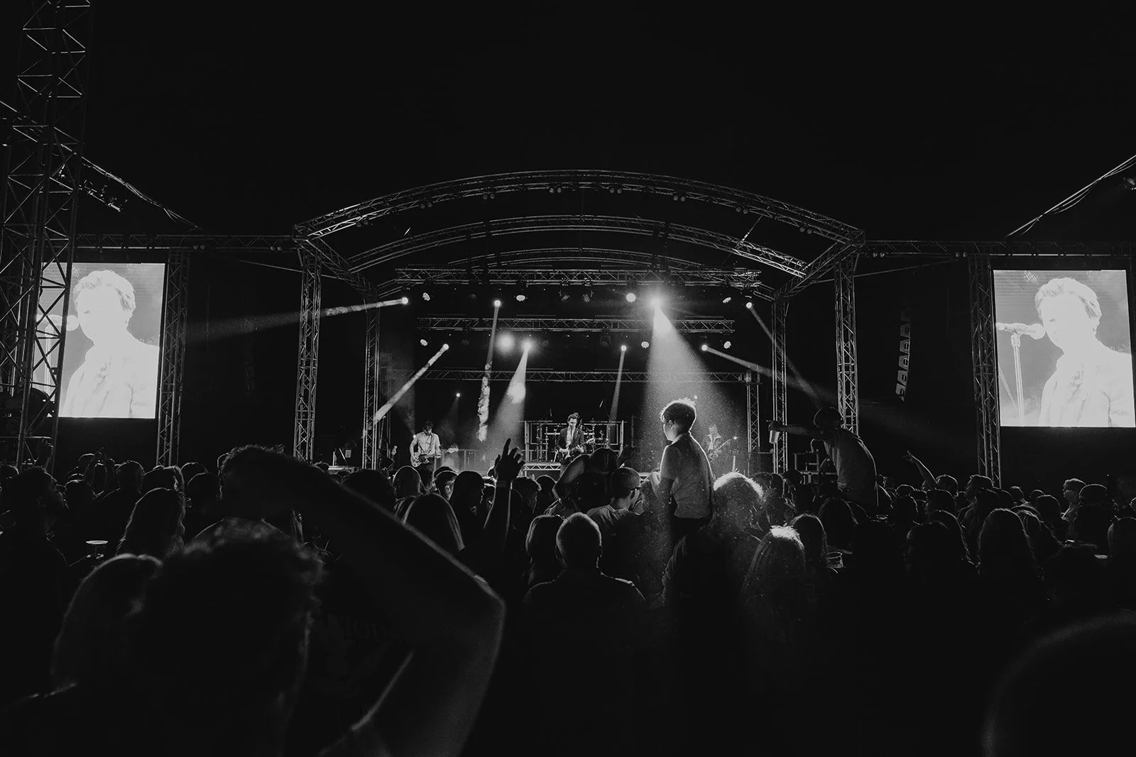 Somerrock_Live_Event_Music_Photographer_Hana_Dallimore_Photo_Film-243.jpg