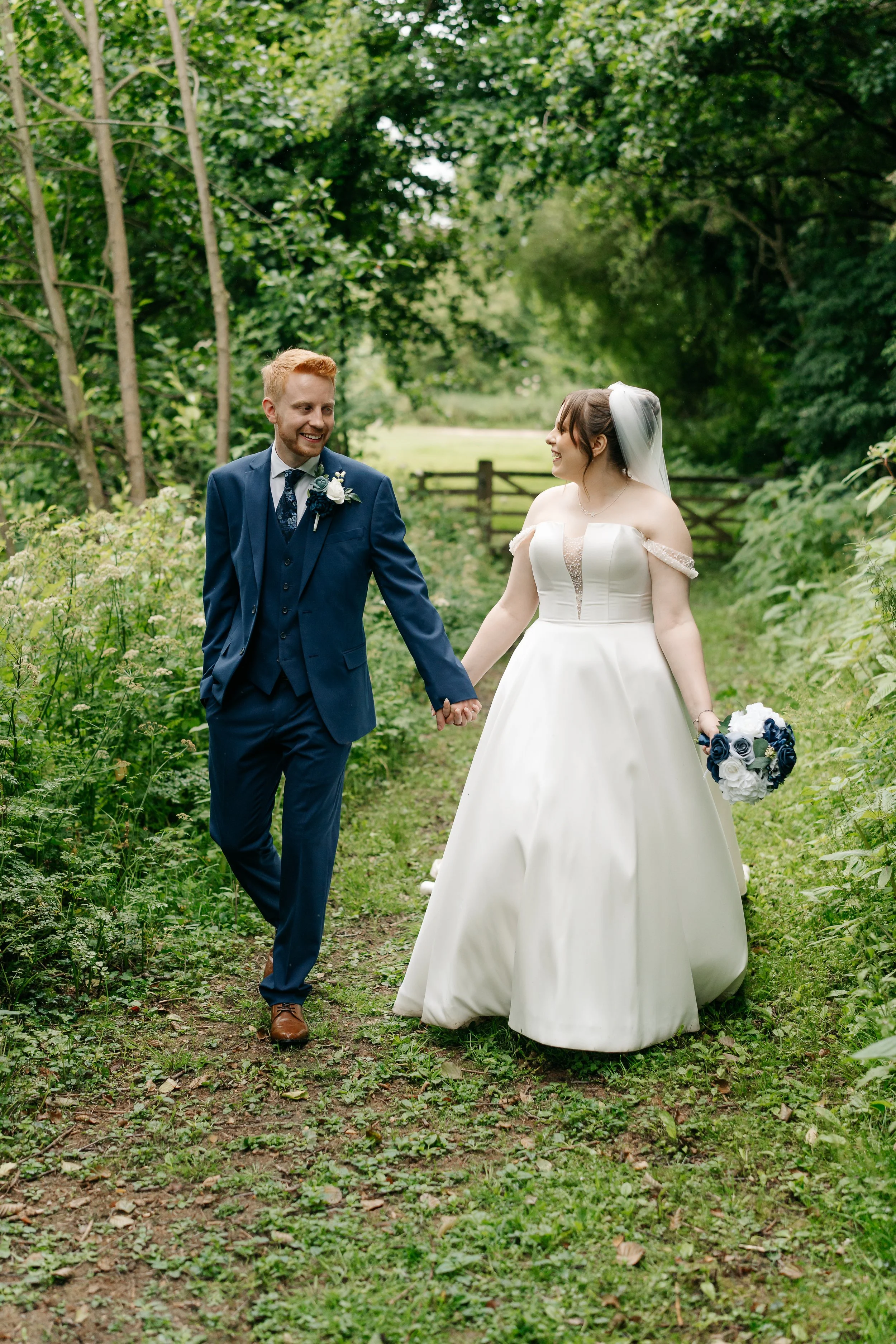 Katie_Dave_Somerset_Wedding_Hana_Dallimore_Photo_Film-25.jpeg