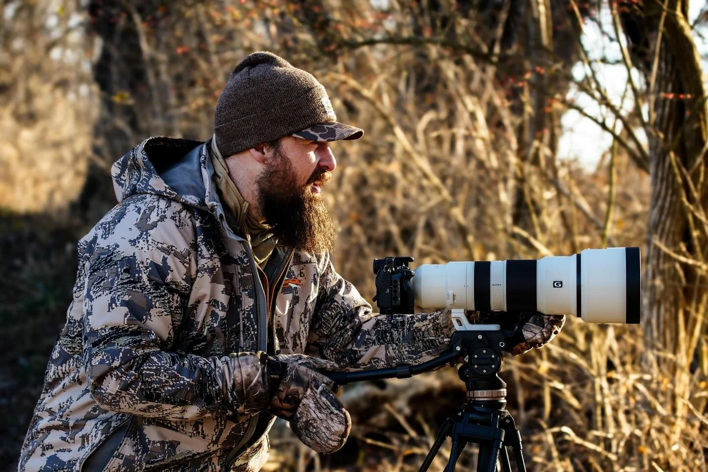 Nothing gets me more hyped than running around with a camera and huge lens filming wildlife.

Been blessed enough to film everything from bighorn sheep to great white sharks over the last few years and loved every second of it 🤙

📸: @sethgeib