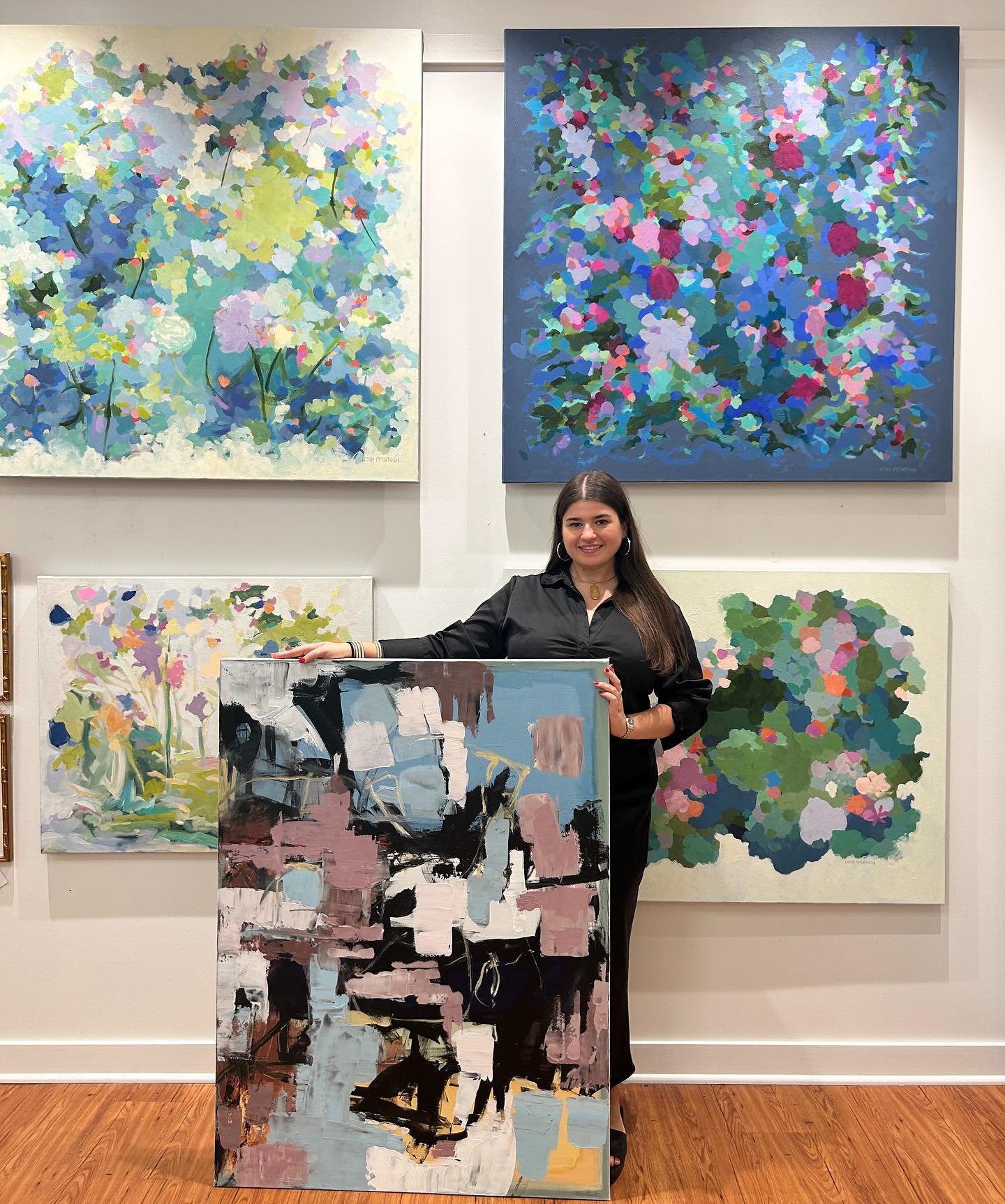 looking for a new painting? check out these new works of art from @toni_swarthoutart and @erinlmcintosh 
.
.
.
#greggirbygallery #coloryourworld#atlantaartgallery #contemporaryart #toniswarthout #erinmcintosh #abstractart