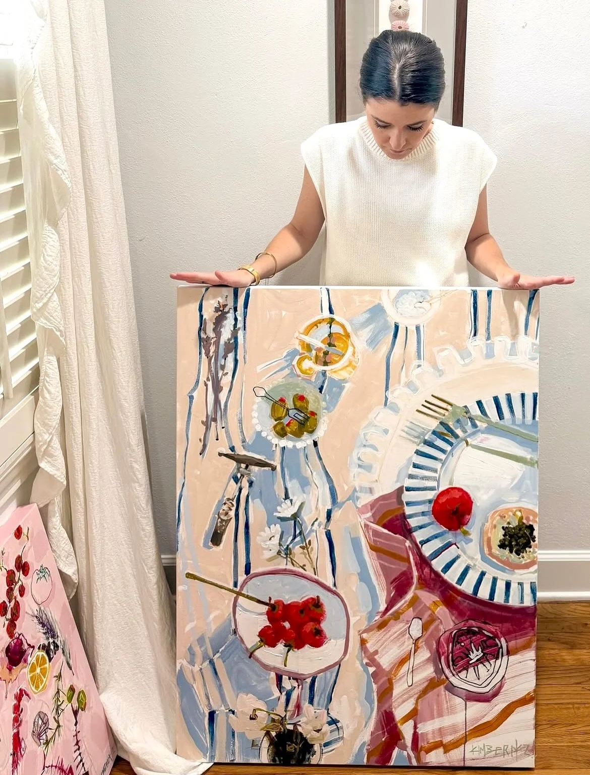 &ldquo;Apero&rdquo; inspired still-life paintings by Kimberly Zukely 🐚🍅

A new collection by Kimberly Zukley has arrived at Gregg Irby Gallery. Based in Mobile, Alabama, she balances rich colors with relaxed, pleasant subject matters to create imag
