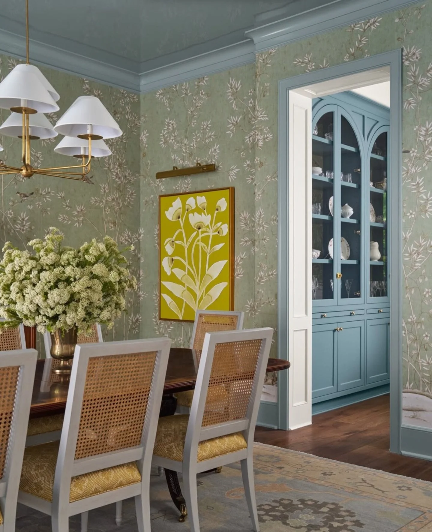 COMING SOON FROM RENEE BOUCHON💫

A new collection from @reneebouchon is releasing at Gregg Irby Gallery TOMORROW at 11am EST. This collection includes large-scale works on canvas, as well as framed original papers. Sizes range from 13x13 to 49x61 in