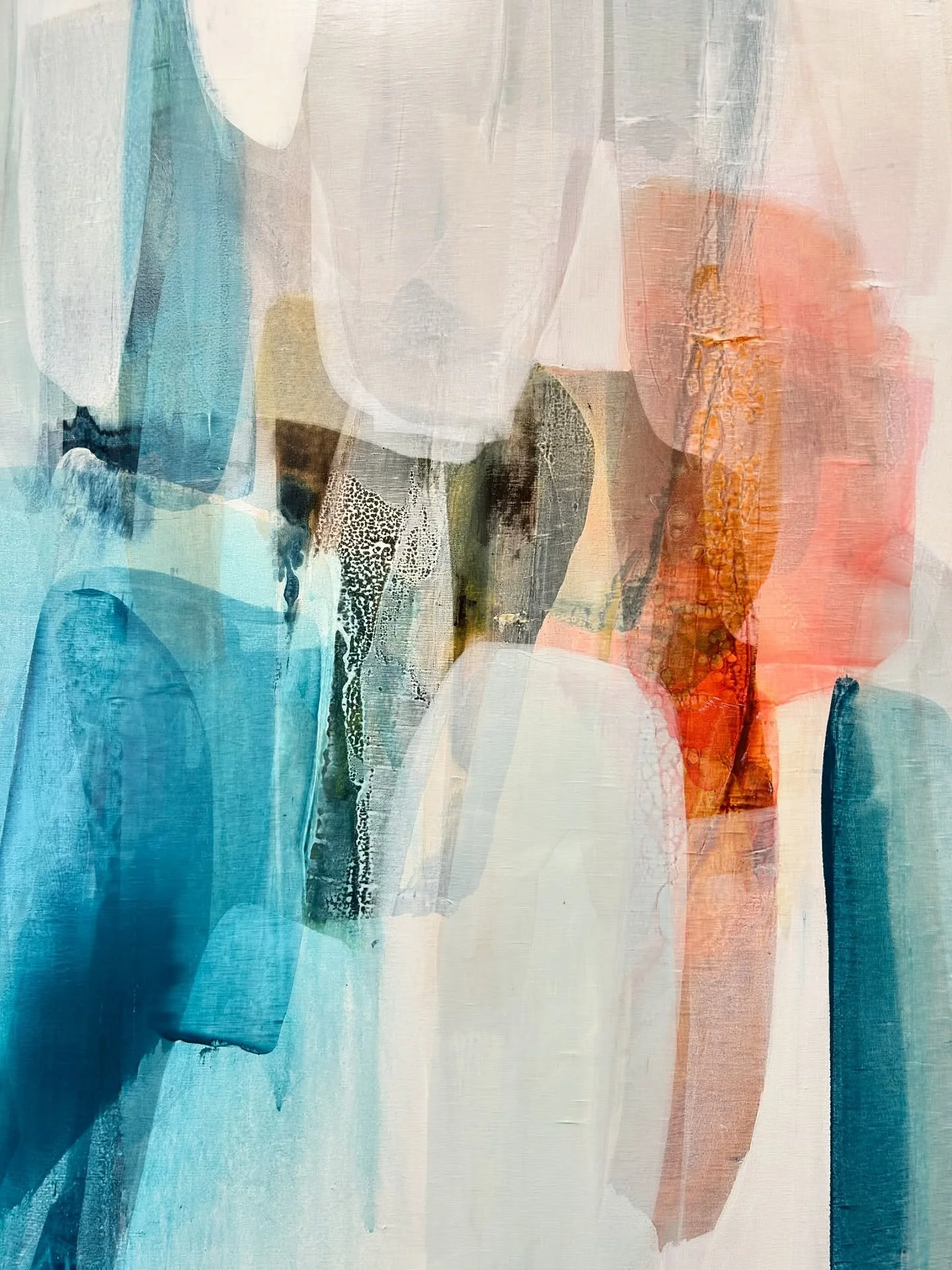 Fall in love with original paintings by Lynn Sanders 🩵

Lynn Sanders is an abstract painter based in Lafayette, Louisiana. She focuses on creation over concept, with each work highlighting the curiosity viewers have for the creative process. She use