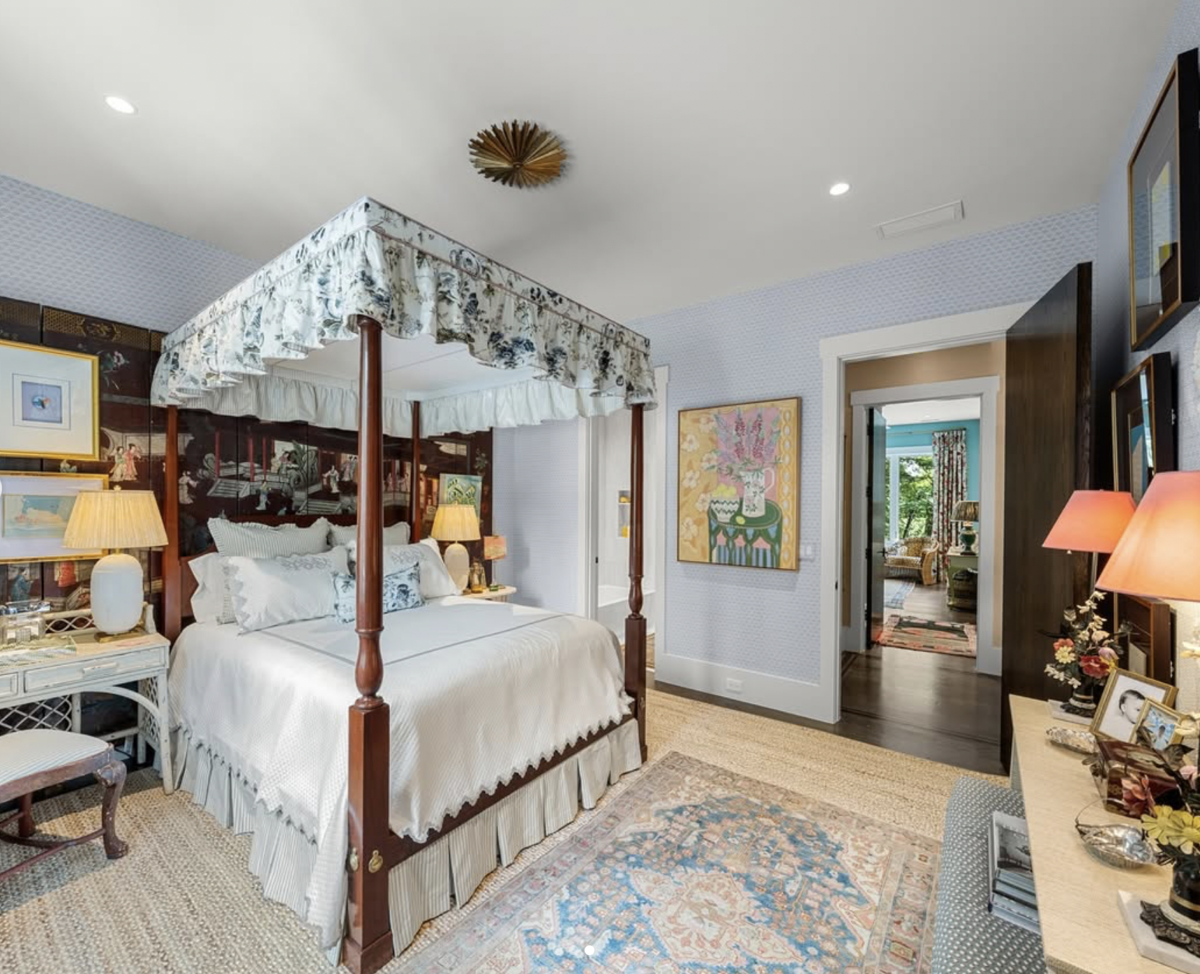 Andrea Curtis  
Design by YSS Interior Design  
Photography by Clara Chambers  