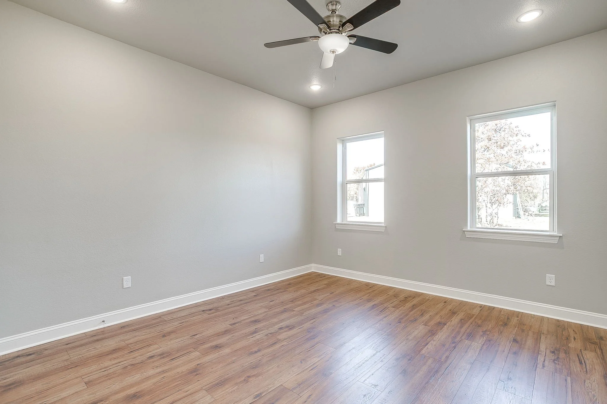 2013 Dolly Dr (16 of 20).jpg