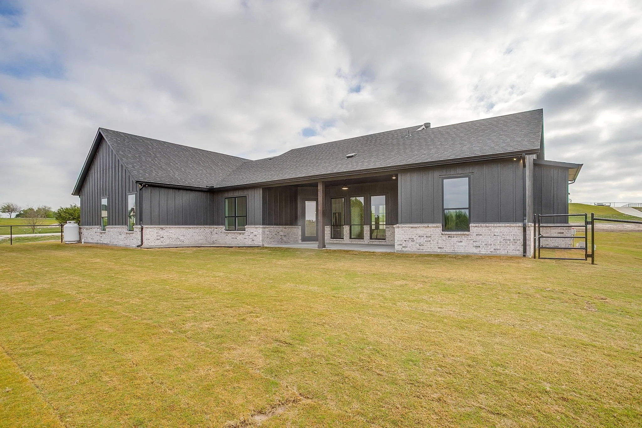 1034 Kingsley Ct (44 of 45).jpg