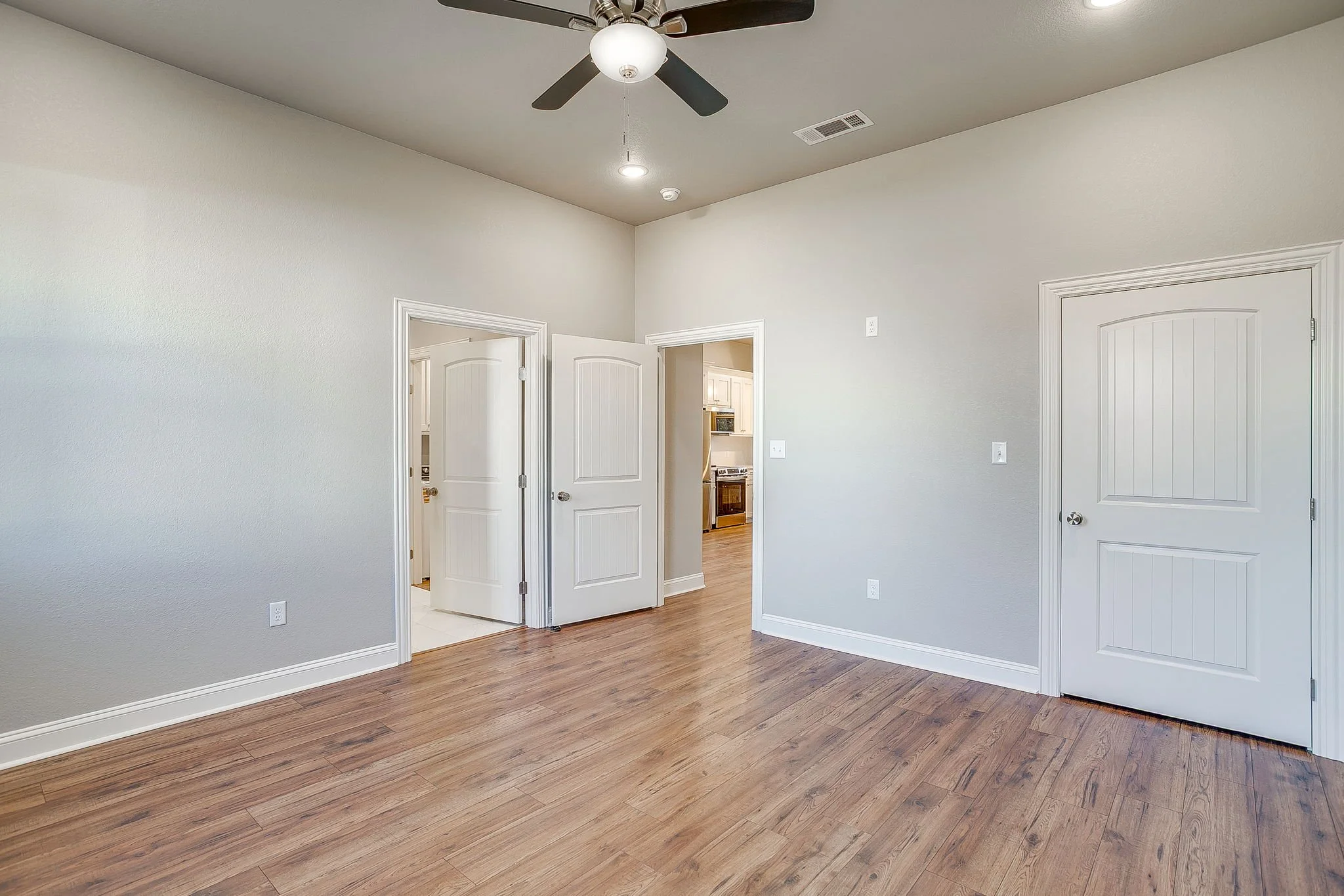 2013 Dolly Dr (17 of 20).jpg