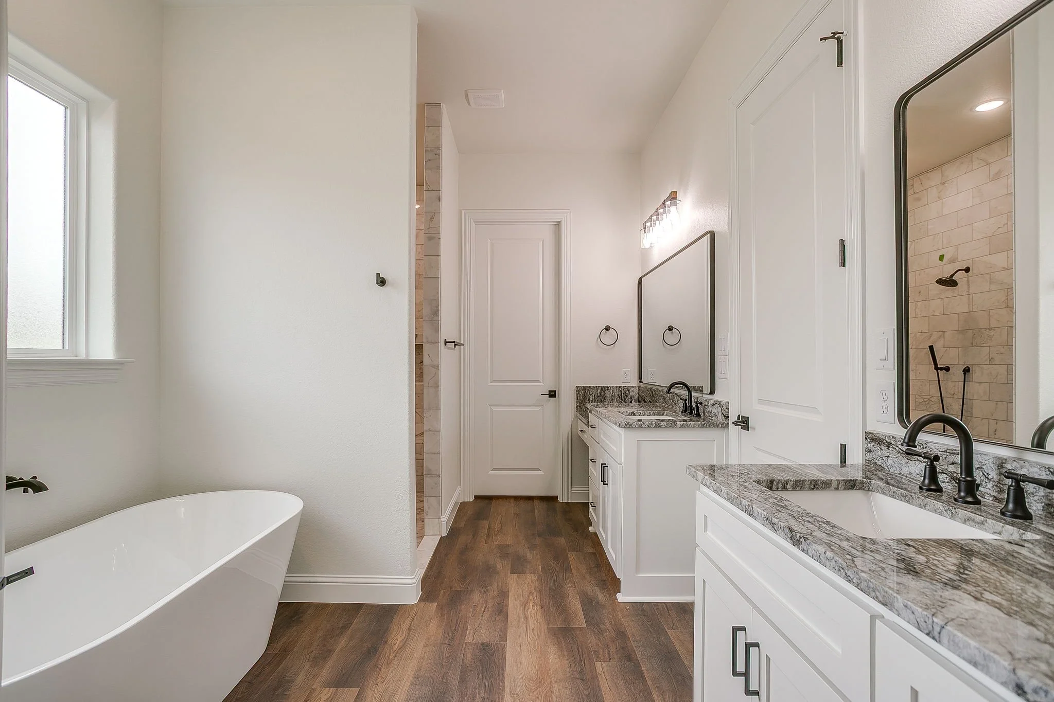 1034 Kingsley Ct (31 of 45).jpg