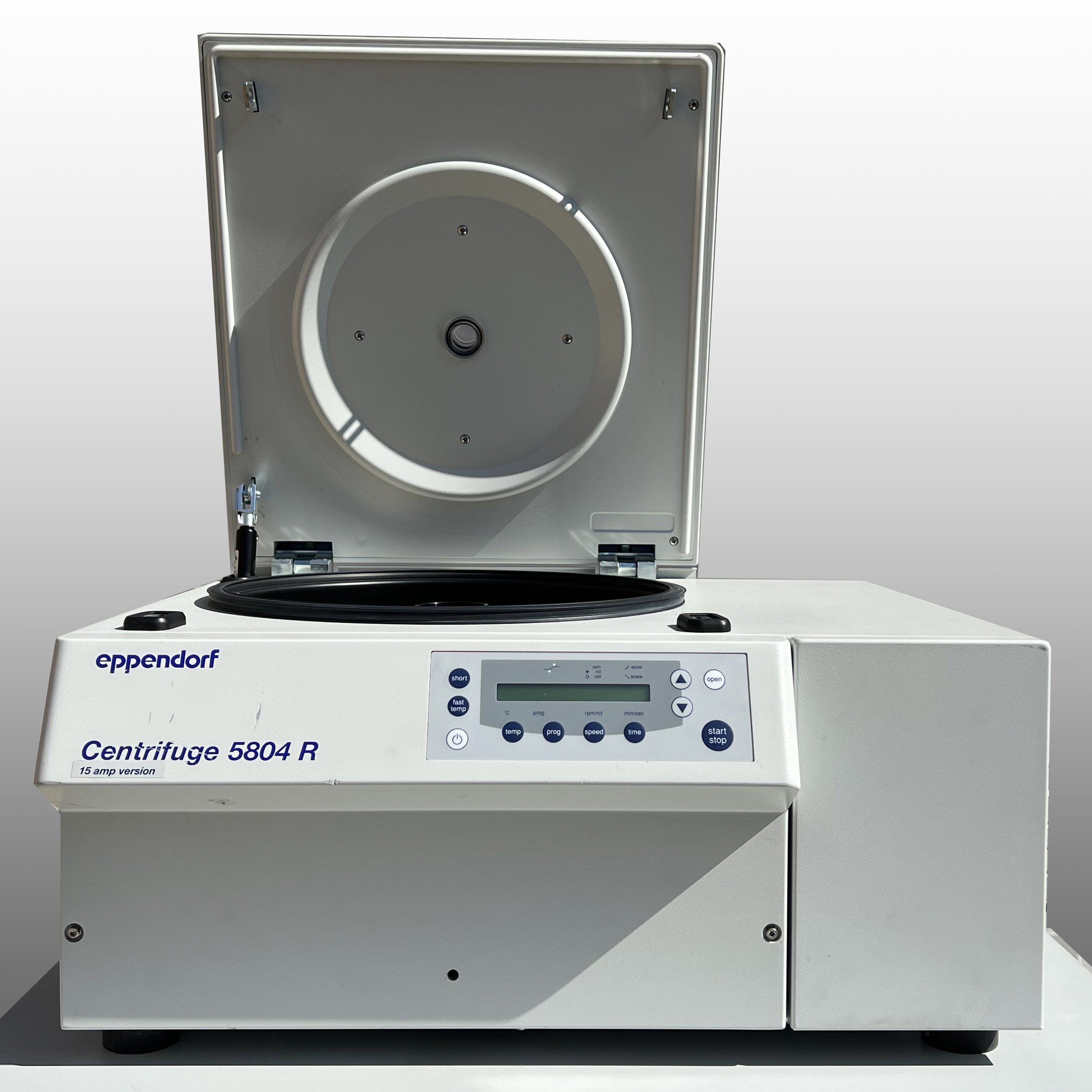 Eppendorf 5804R Centrifuge