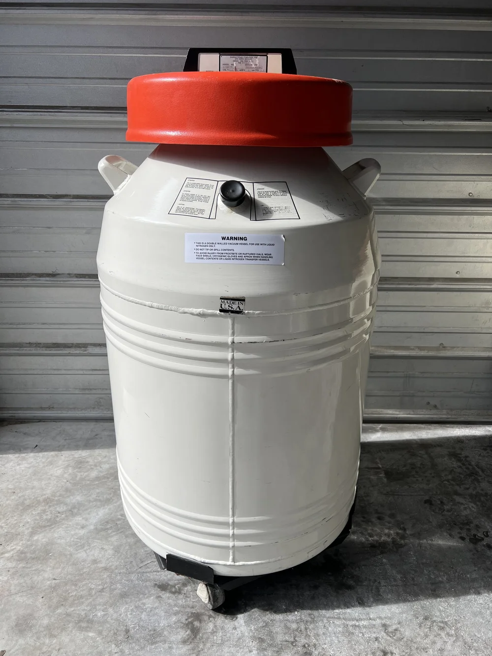 Used Thermo Locator 8 Liquid nitrogen storage vessel for sale 