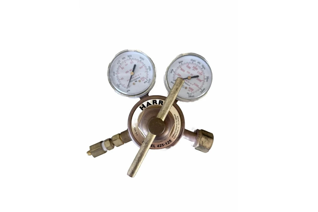 Harris Specialty Gas Regulator 425-125 CGA320