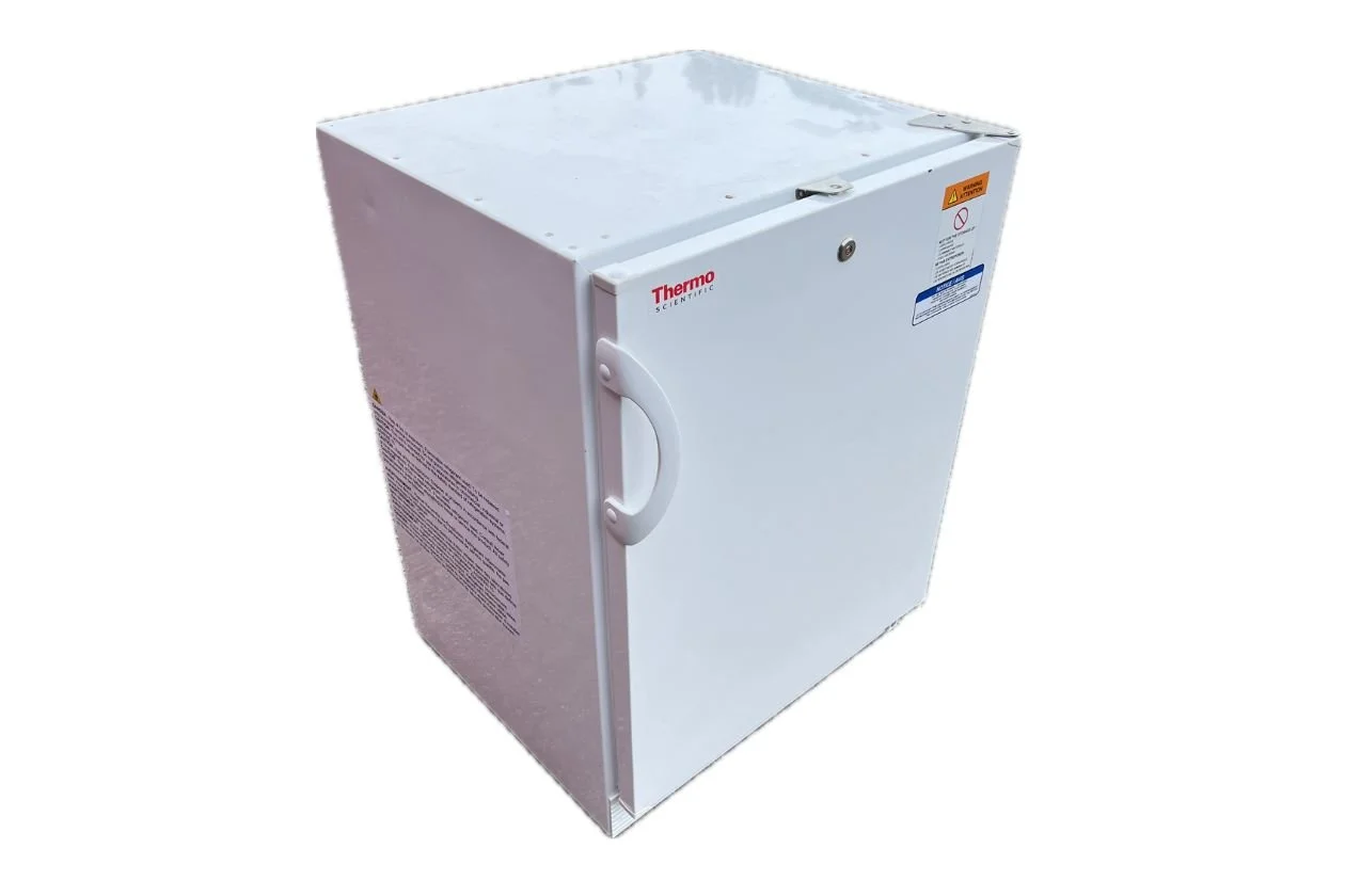 Undercounter Lab Refrigerator (5.5 cu.ft.)