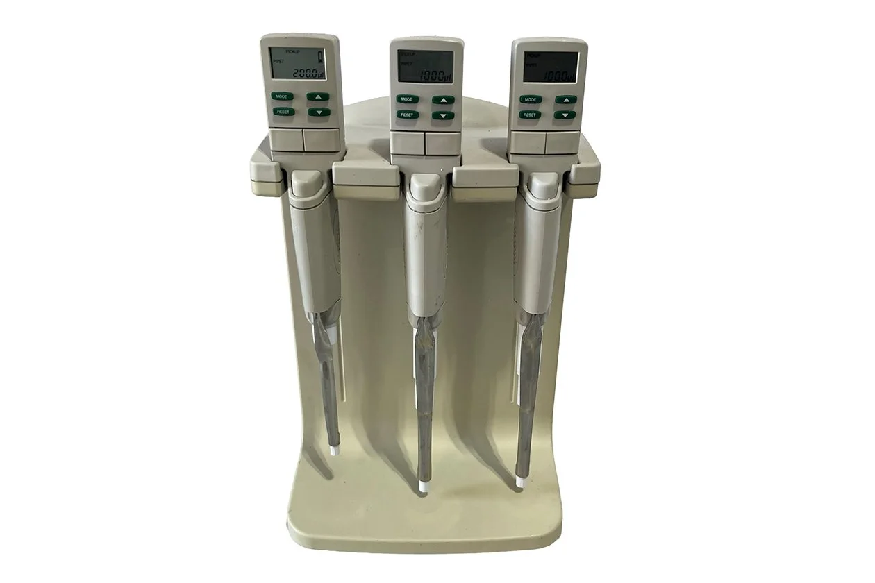 RAININ EDP3-Plus Electronic Pipette Set with E3 Rapid Charge Stand