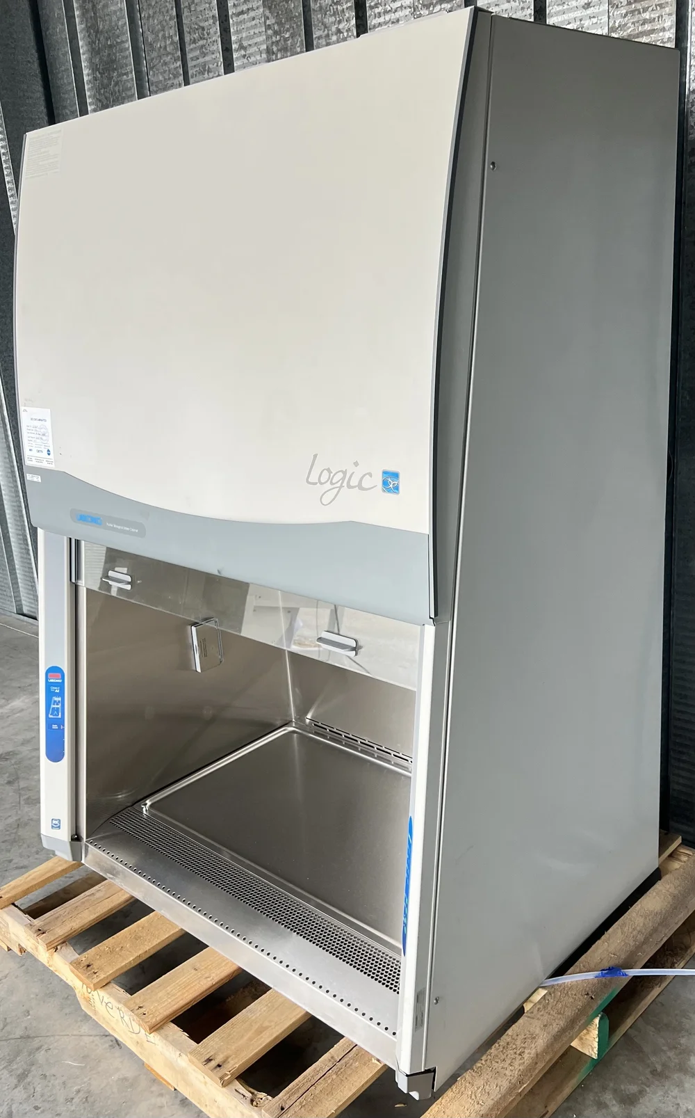 4' - Labconco Logic Class II, Type A2 Biological Safety Cabinet