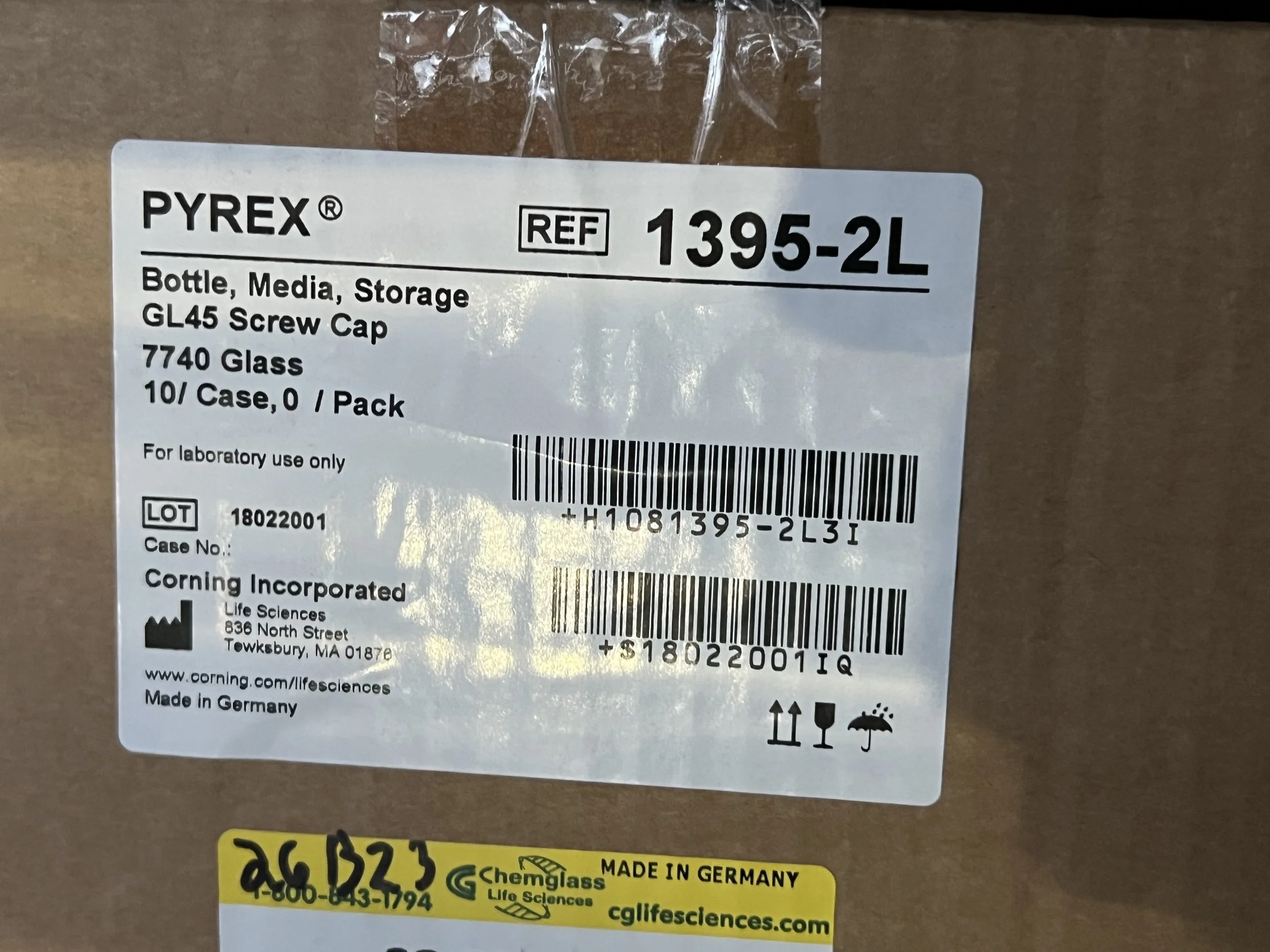 Case of 10 - PYREX 1395-2L Bottle (NEW)