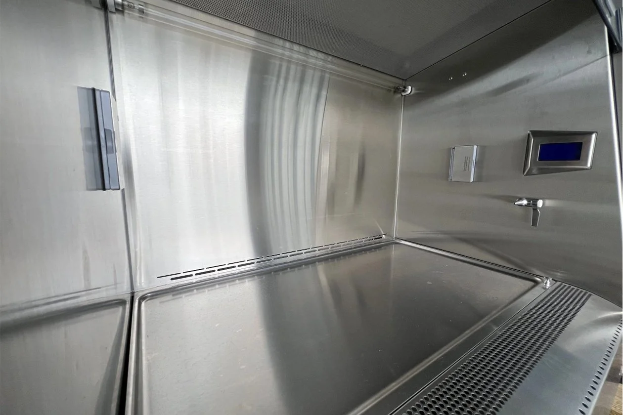 LabconcoBiosafetyCabinet4′_5.jpg