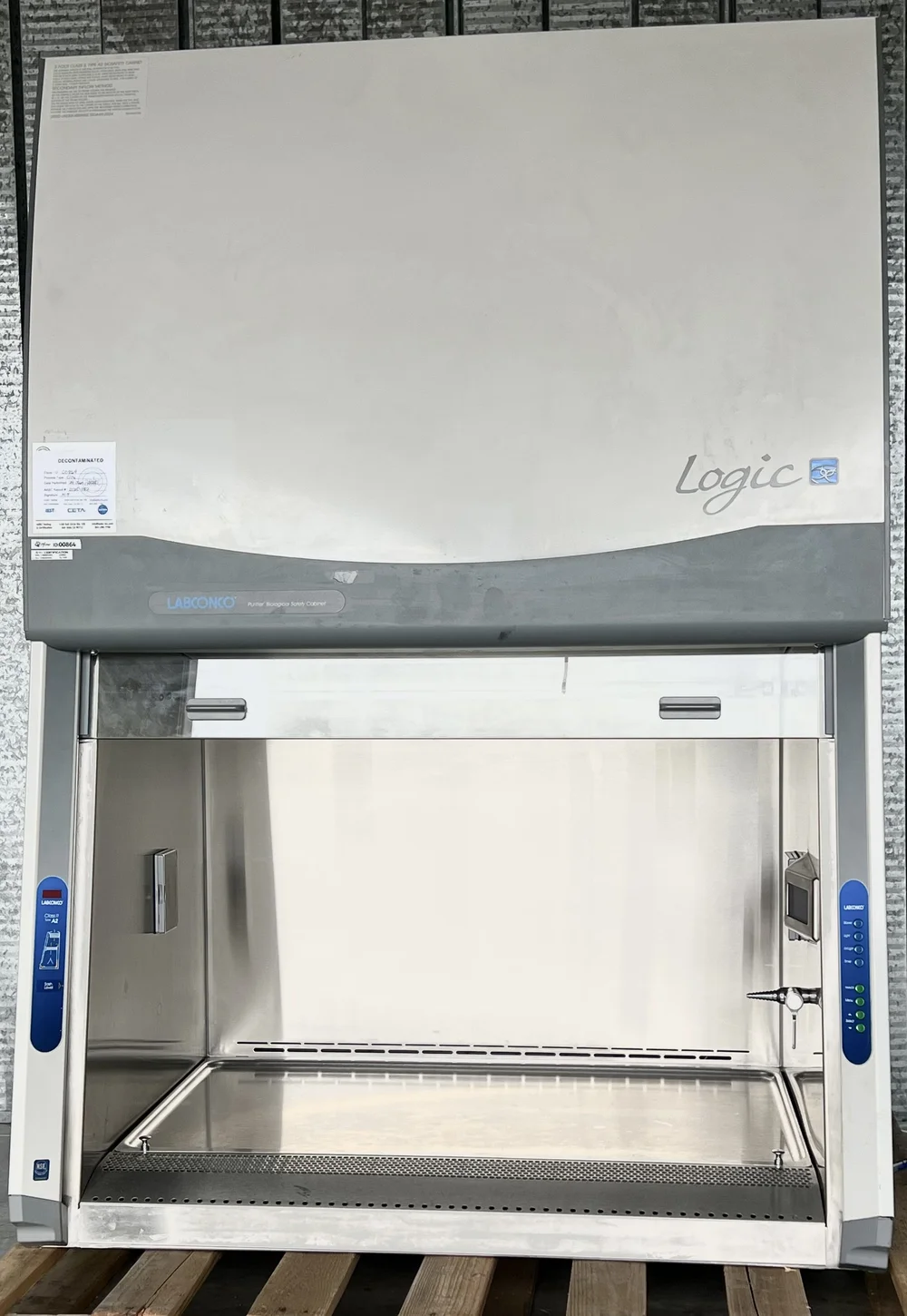 4' - Labconco Logic Class II, Type A2 Biological Safety Cabinet
