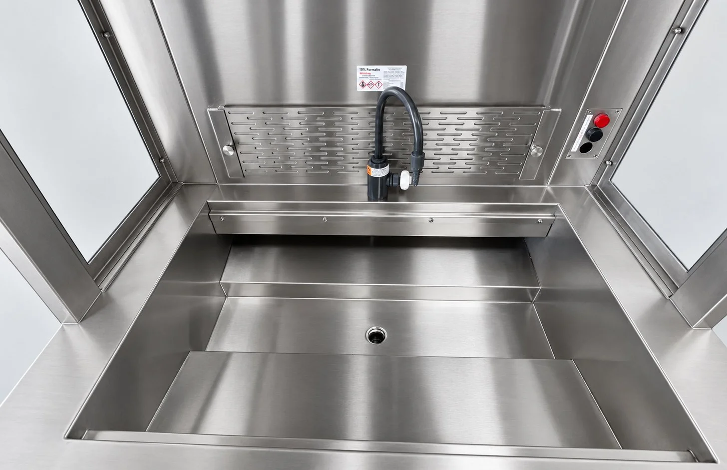 TBJ Stainless Steel Laboratory_4.jpg