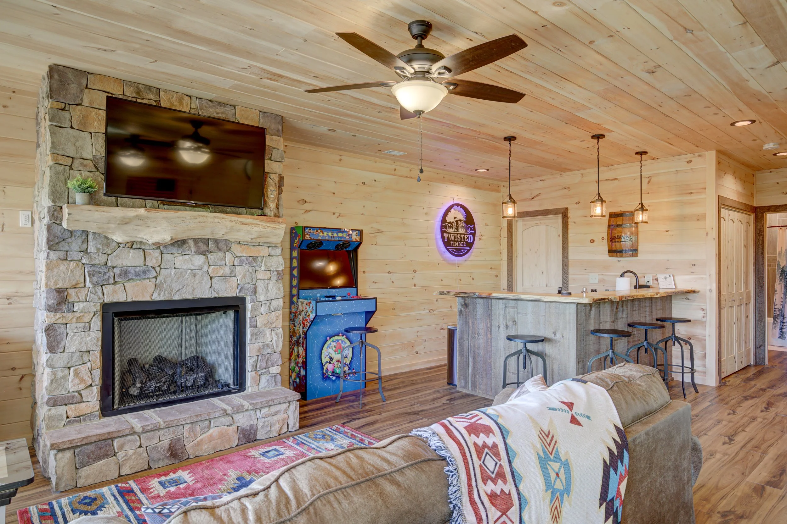 2 High Meadow Ct-44.jpg