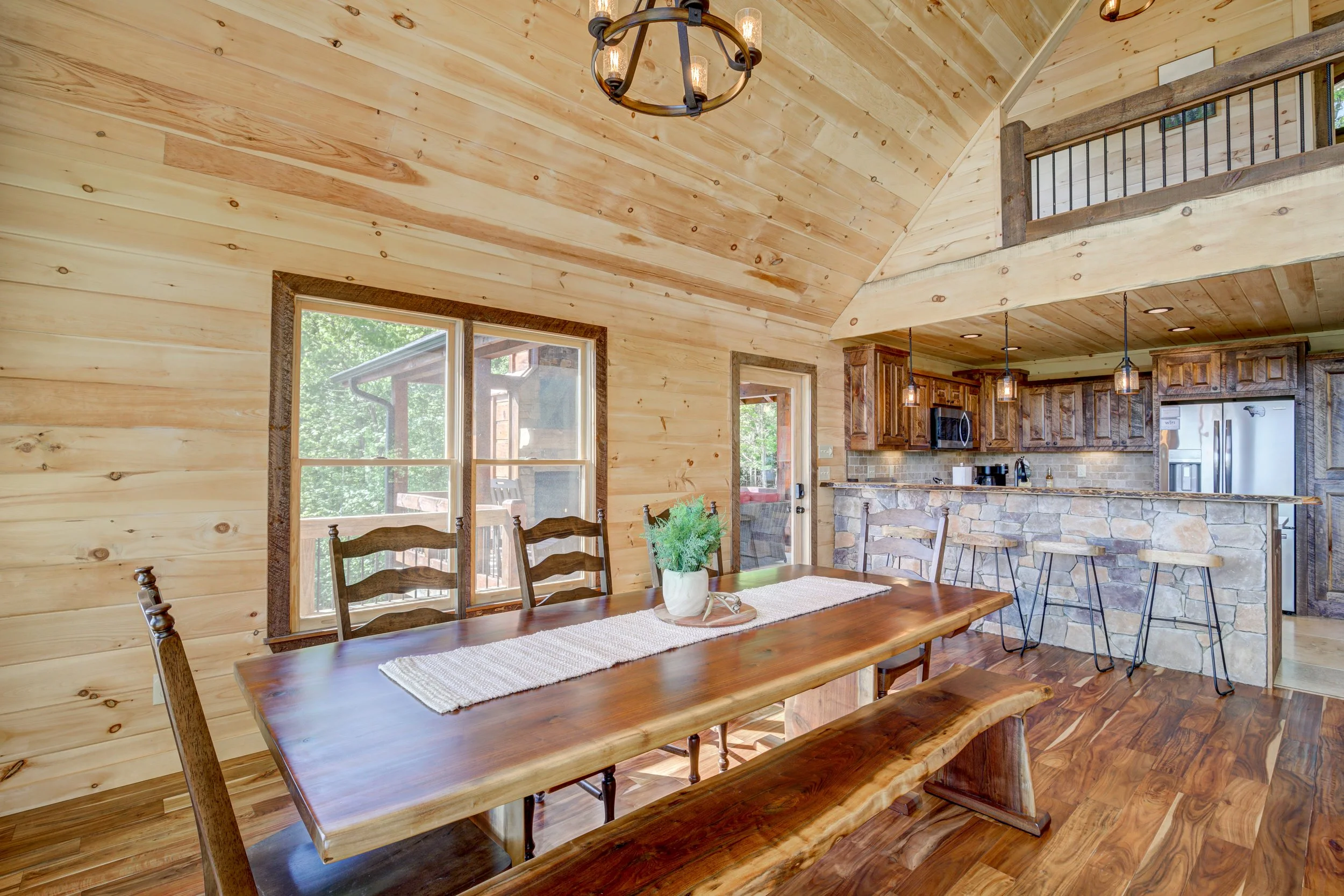 2 High Meadow Ct-3.jpg