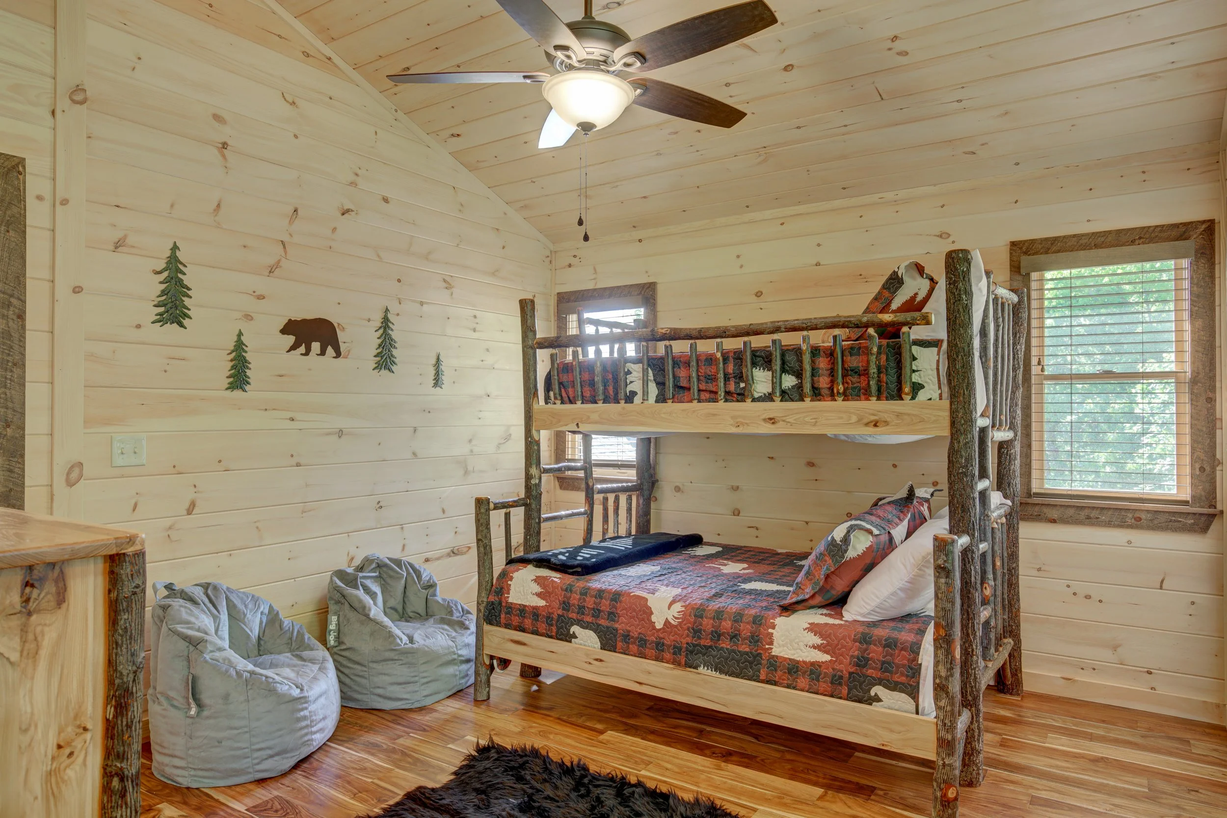 2 High Meadow Ct-32.jpg